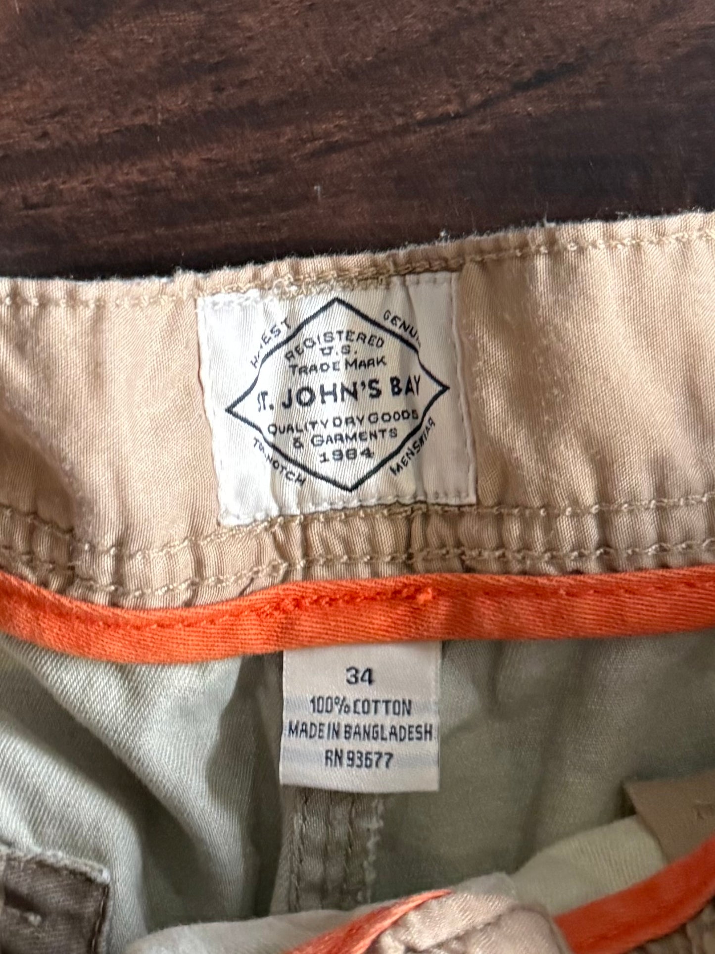 Vintage Y2K St. John’s Bay Camouflage Cargo Shorts- 34
