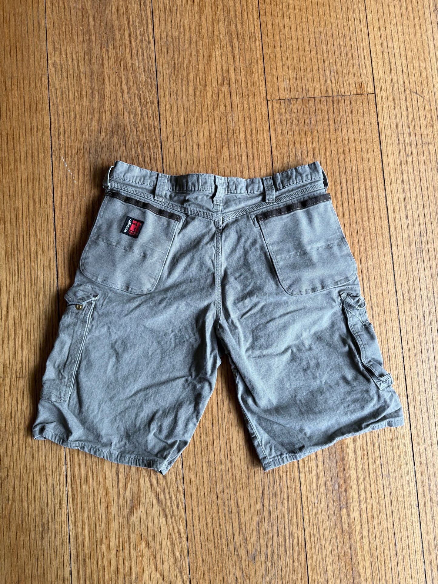 Vintage Wrangler Riggs Tan Carpenter Shorts- 34