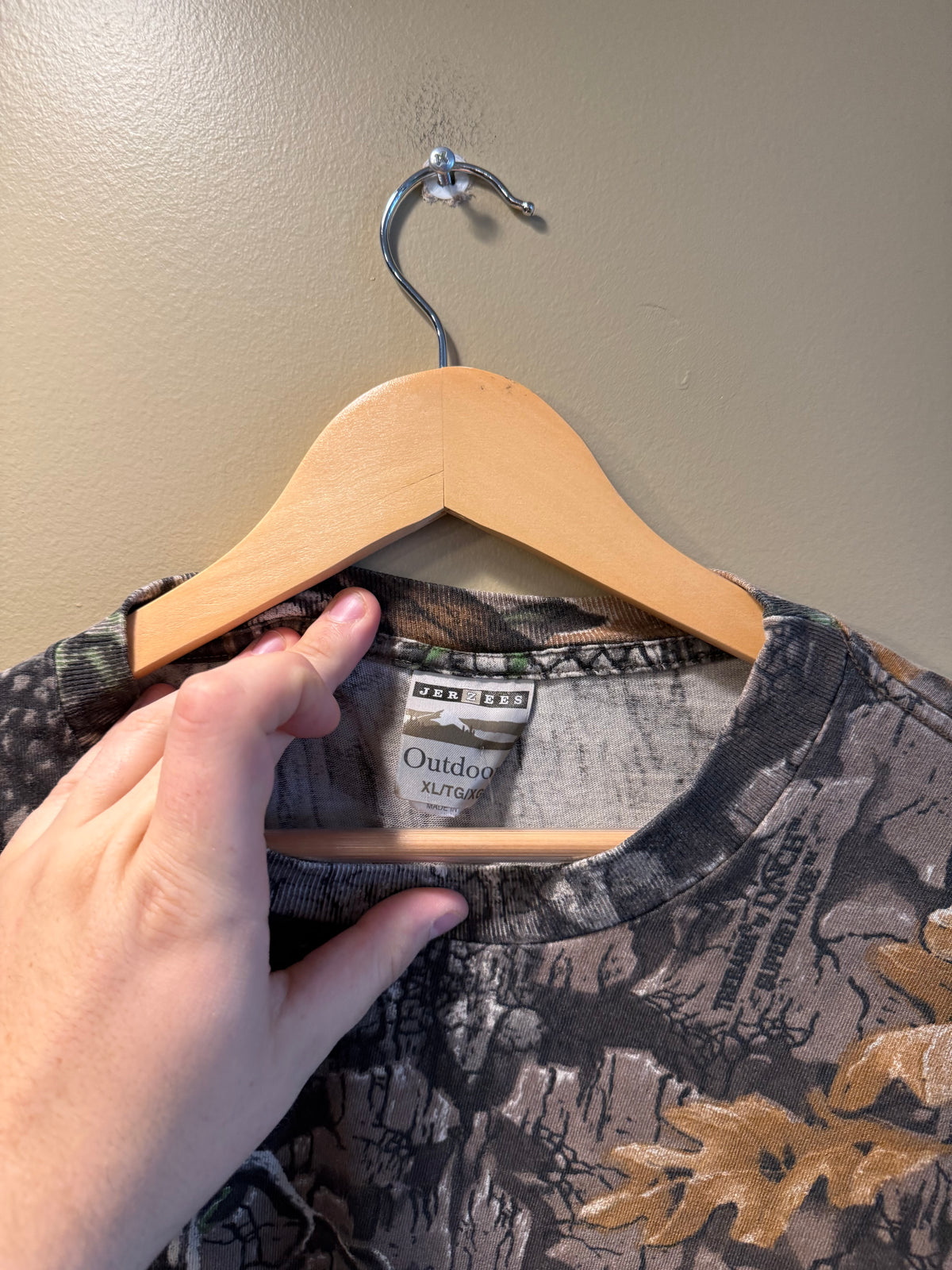 Vintage Jerzees Outdoors TreeBark Camo Long-Sleeve Pocket T-Shirt- XL/XXL