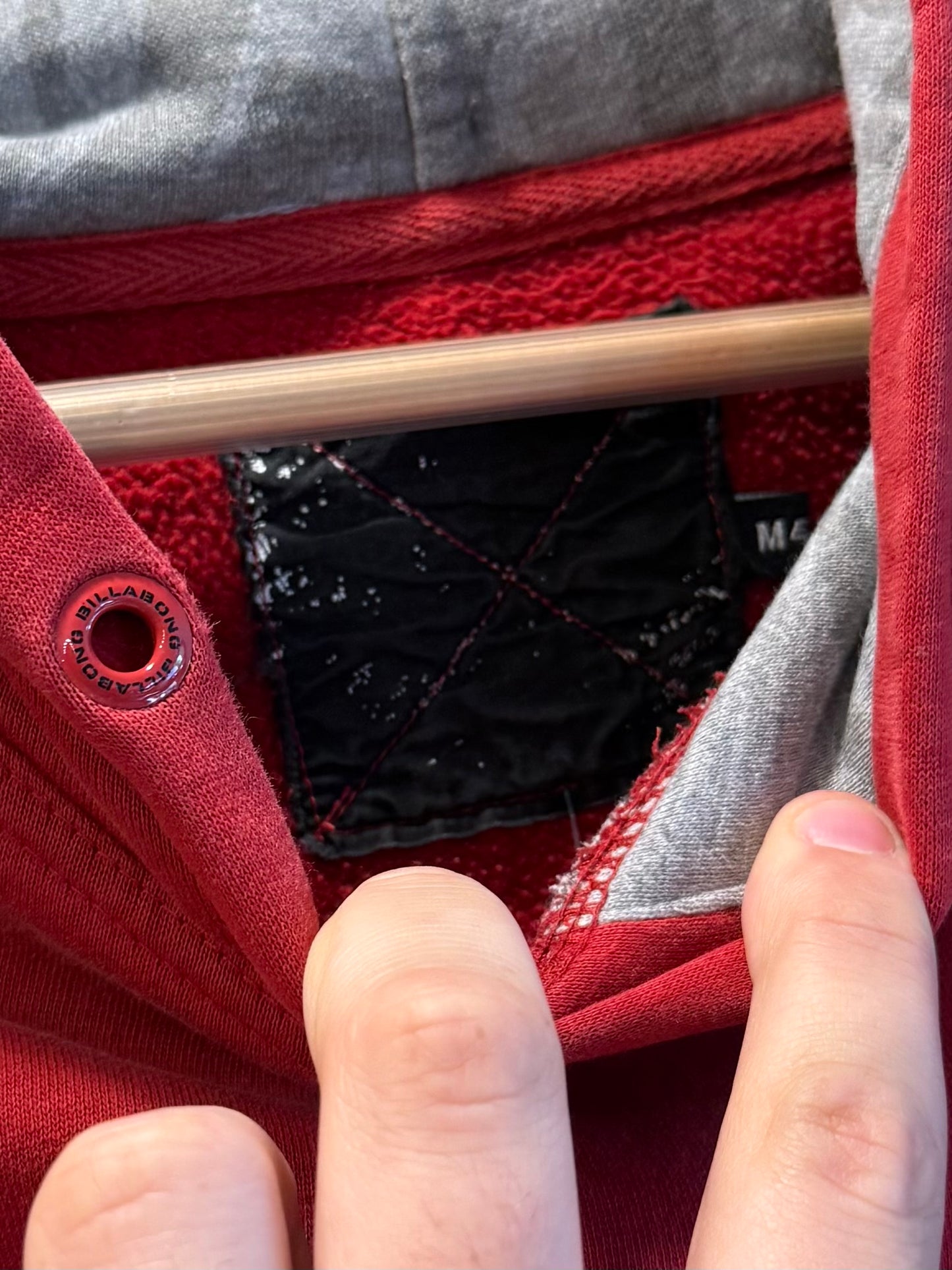 Vintage Billabong Red Sketch Font Embroidered Hoodie Sweatshirt- M