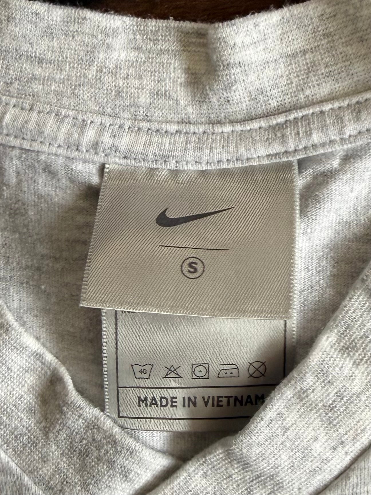 Vintage Nike Gray V-Neck T-Shirt- S