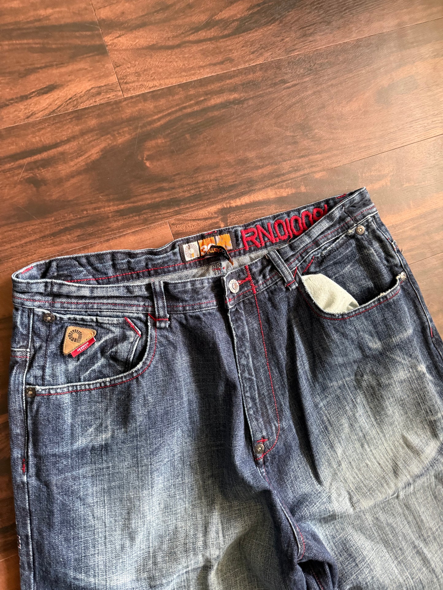 Vintage Y2K Akademiks Dark Wash Big Logo Denim Jeans- 36x35