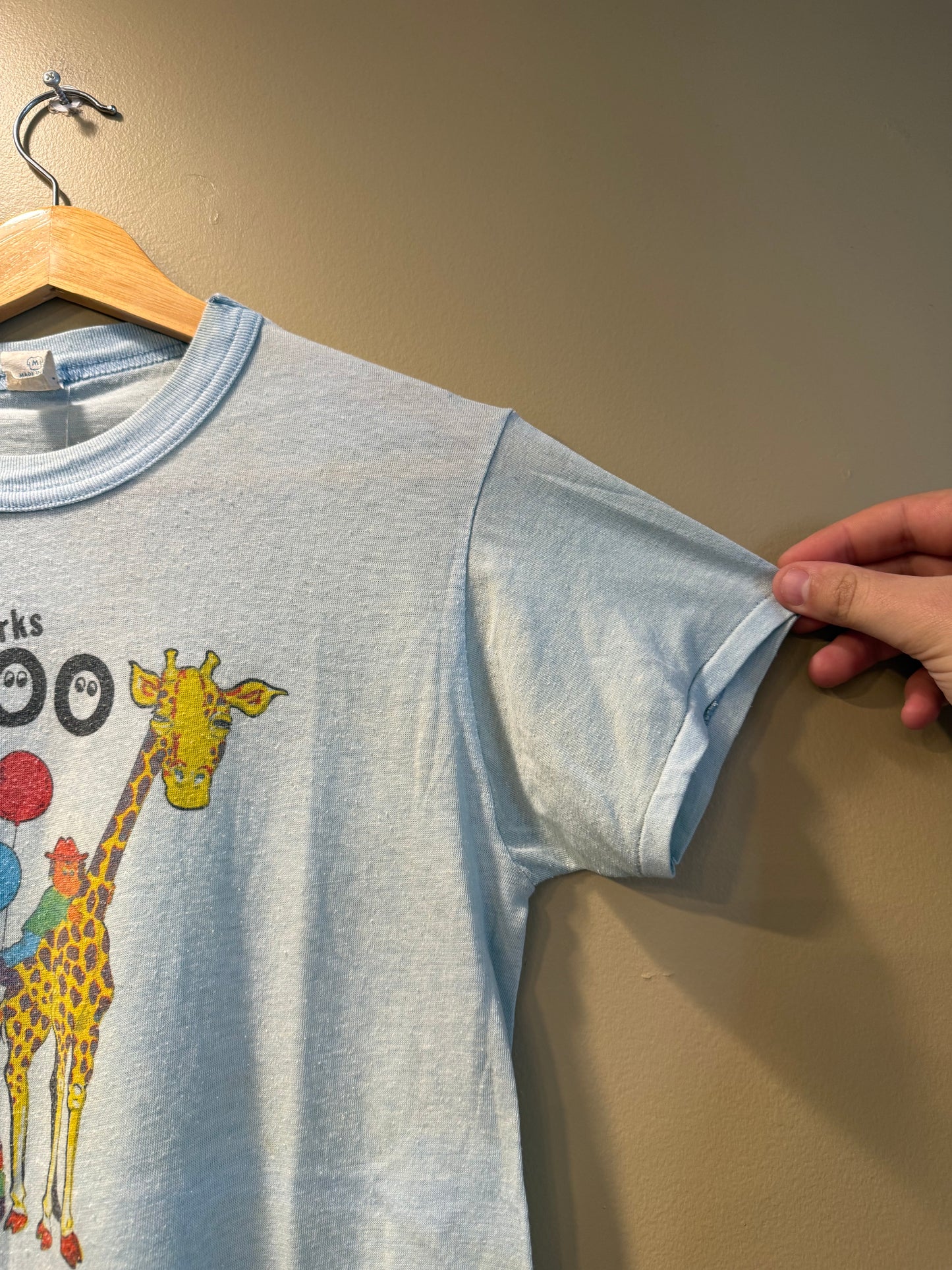 Vintage 70s Cleveland Metroparks Zoo Giraffe Ringer T-Shirt- M