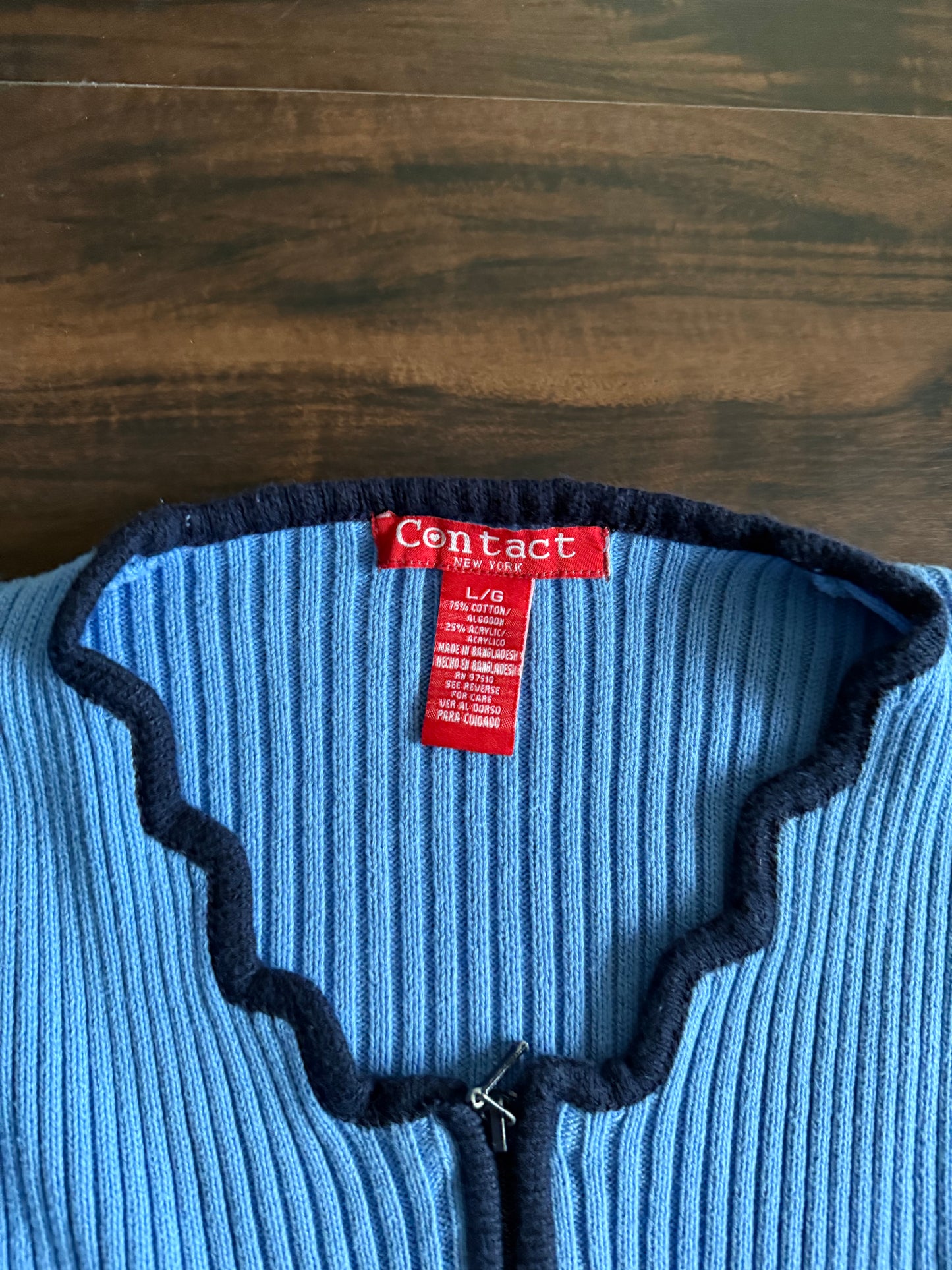 Vintage Y2K Women’s Blue Zipped Ribbed Sweater- L