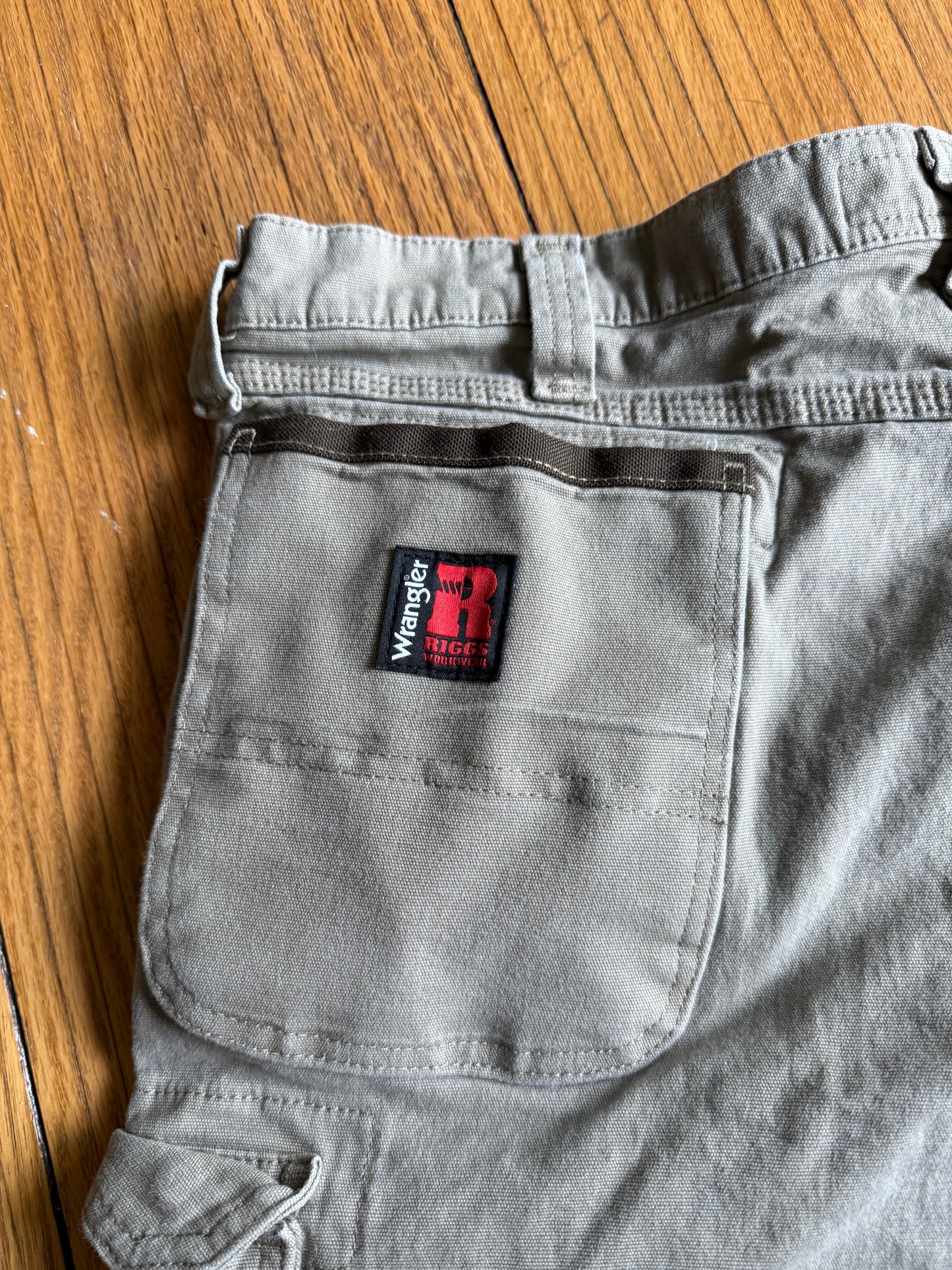 Vintage Wrangler Riggs Tan Carpenter Shorts- 34