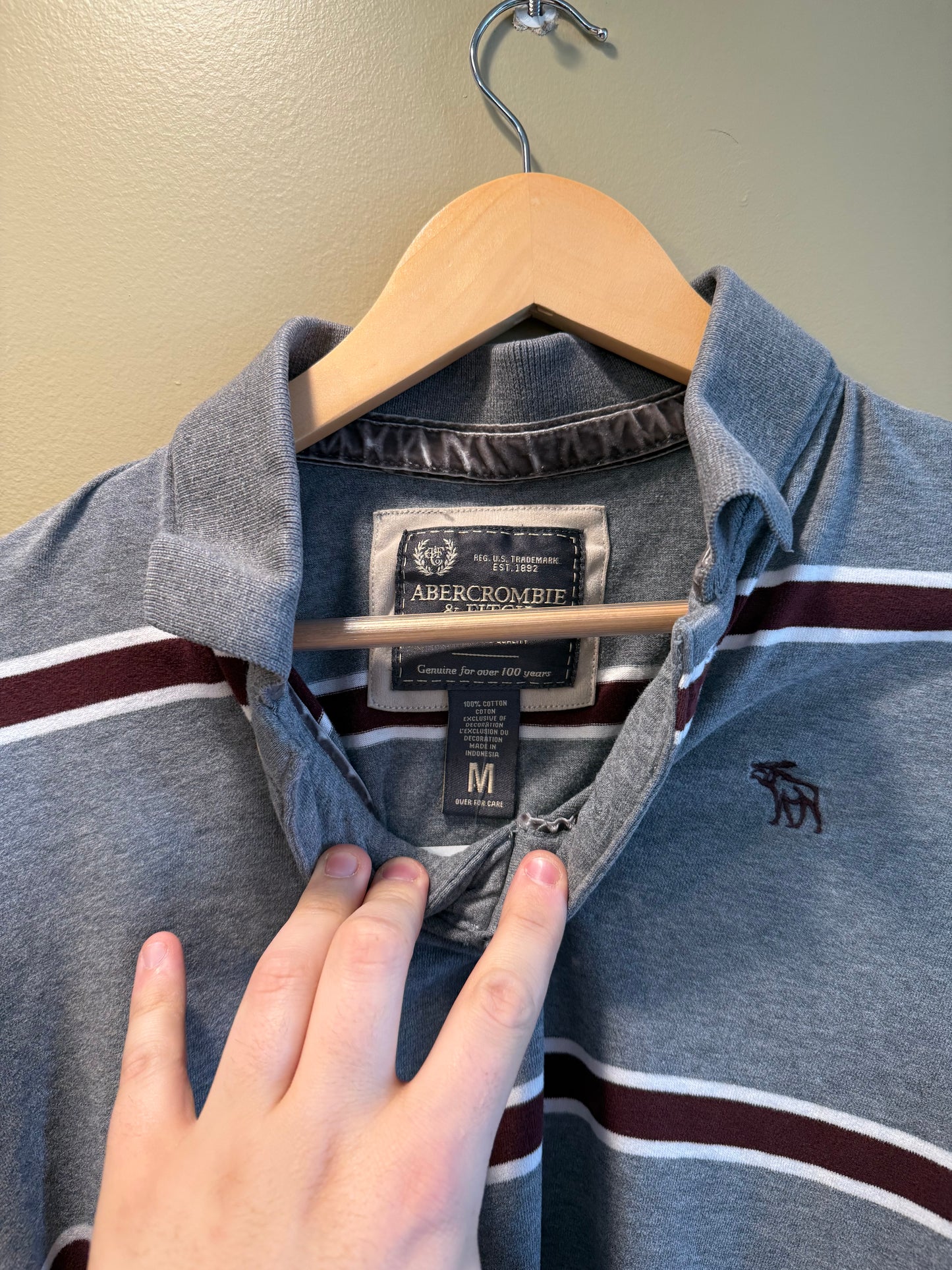 Vintage Abercrombie & Fitch Gray Long Sleeve Polo Shirt- M