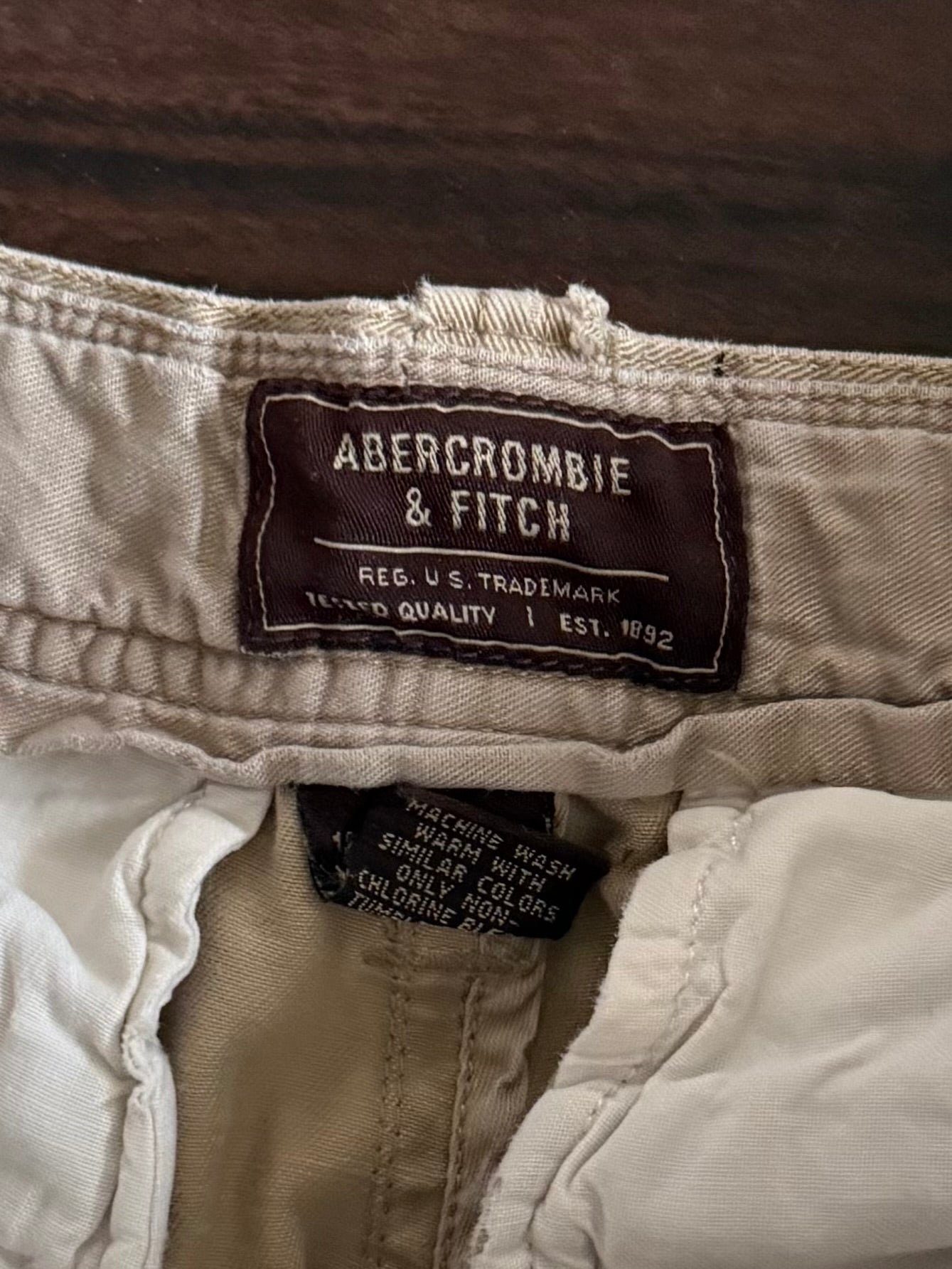Vintage Y2K Abercrombie & Fitch Distressed Khaki Cargo Shorts- 32