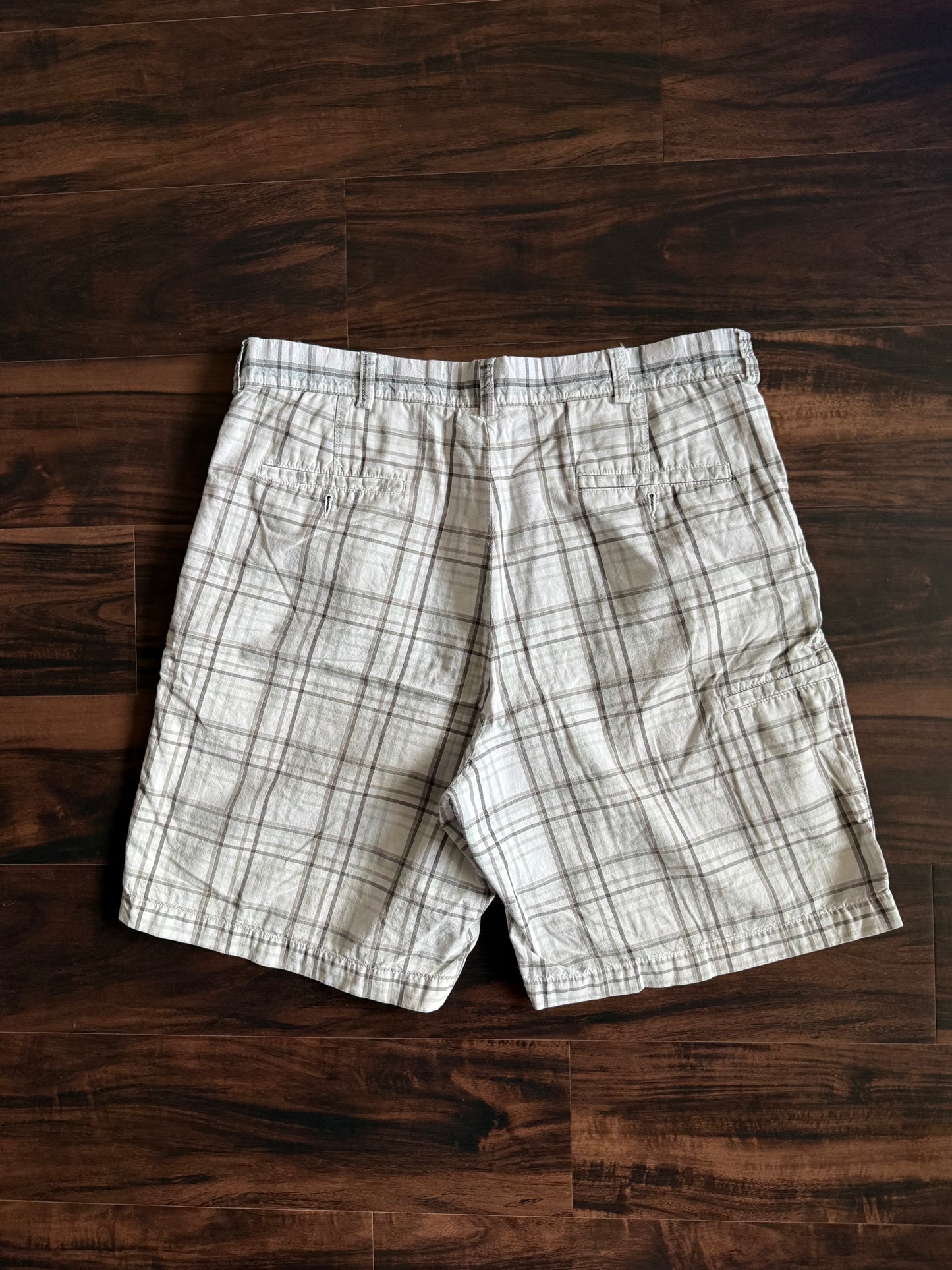 Vintage Haggar Crème Checkered Cotton Shorts- 36