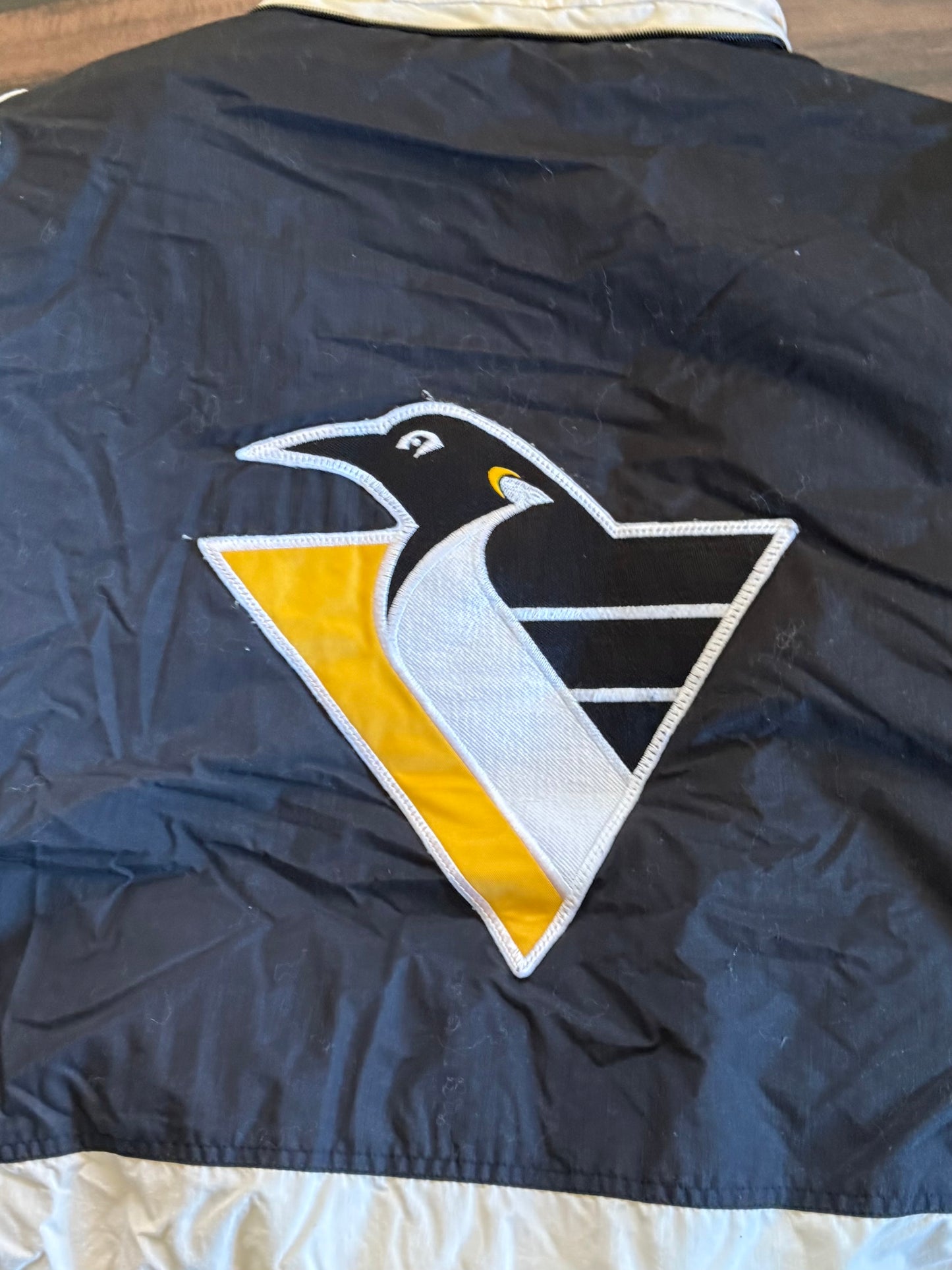 Vintage Apex One Pittsburgh Penguins NHL Puffer Jacket- XL