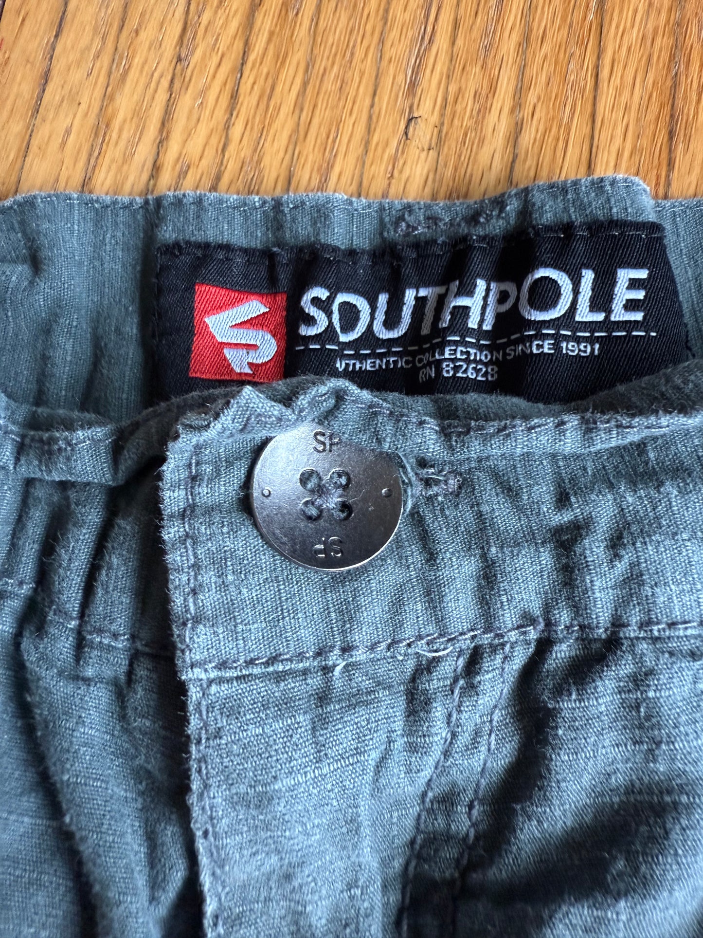 Vintage South Pole Dark Gray Streetwear Cargo Shorts- 28
