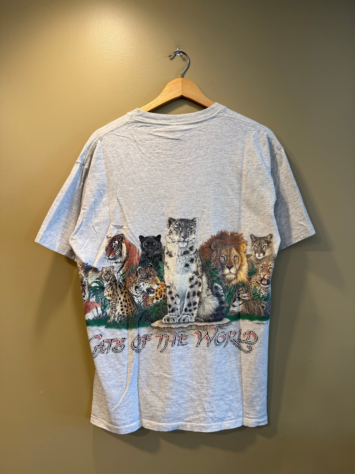 Vintage Cats of the World Nature Wrap-Around Print T-Shirt- M