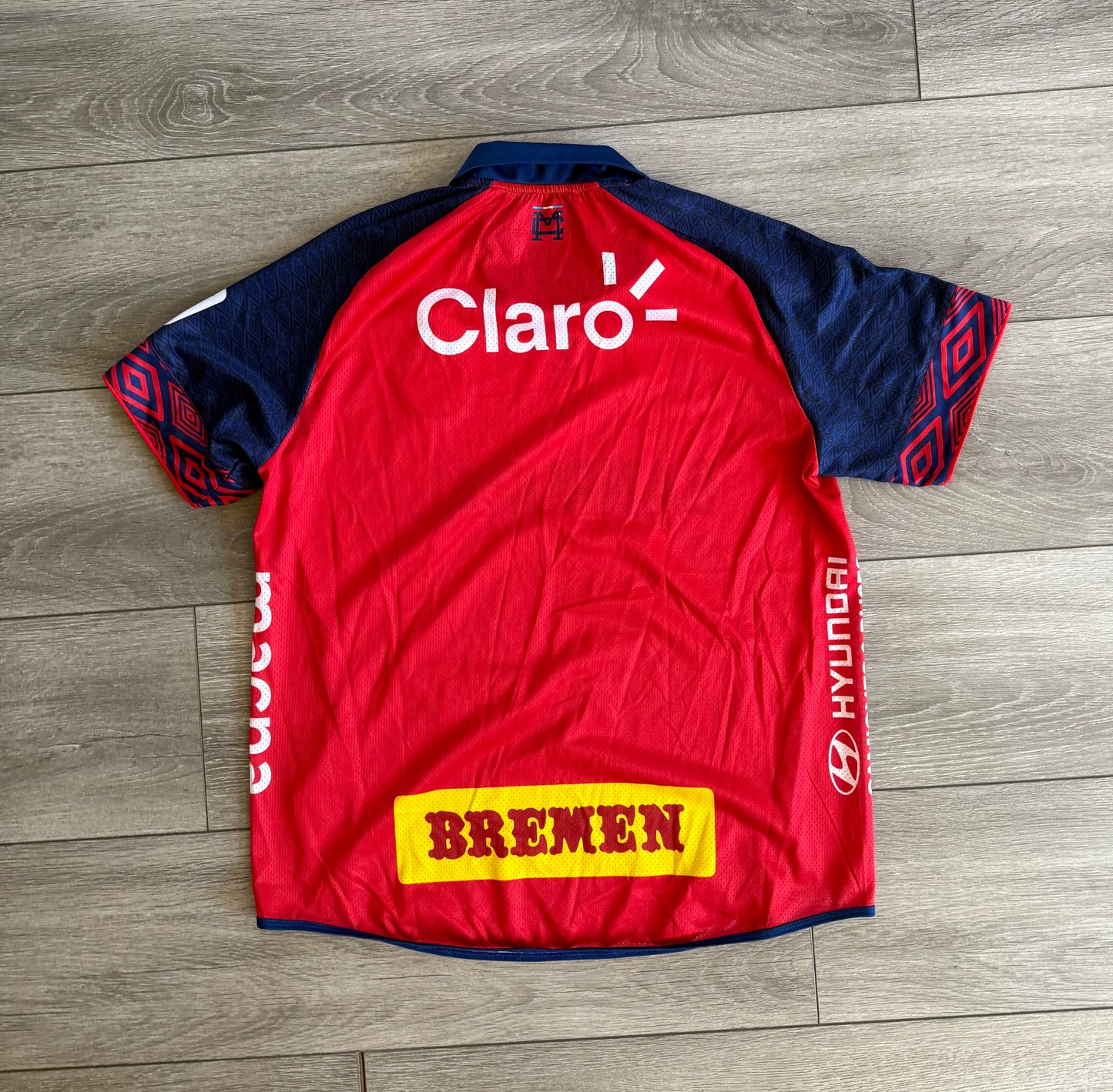 Vintage C.S.D. Municipal Guatemala Soccer Football Jersey- L