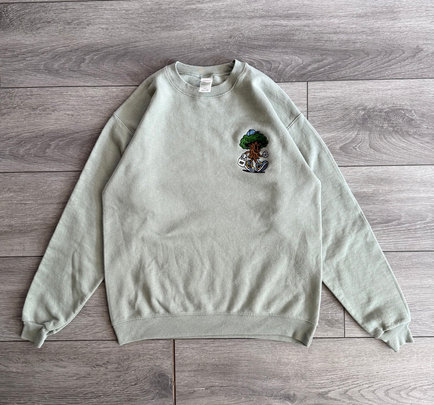 The Thrifting Tree Embroidered Matcha Green Crewneck Sweatshirt- M