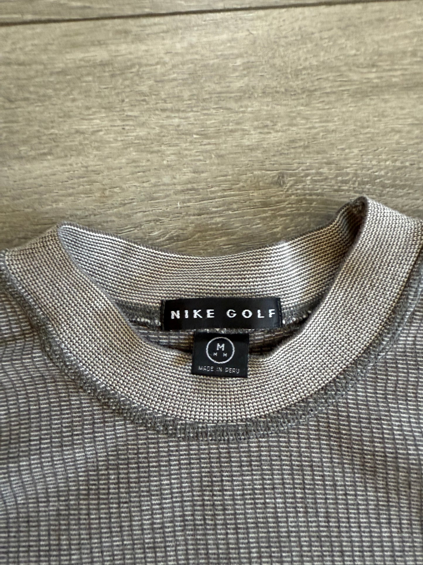 Vintage Nike Golf Hole 18 Pocket T-Shirt- L