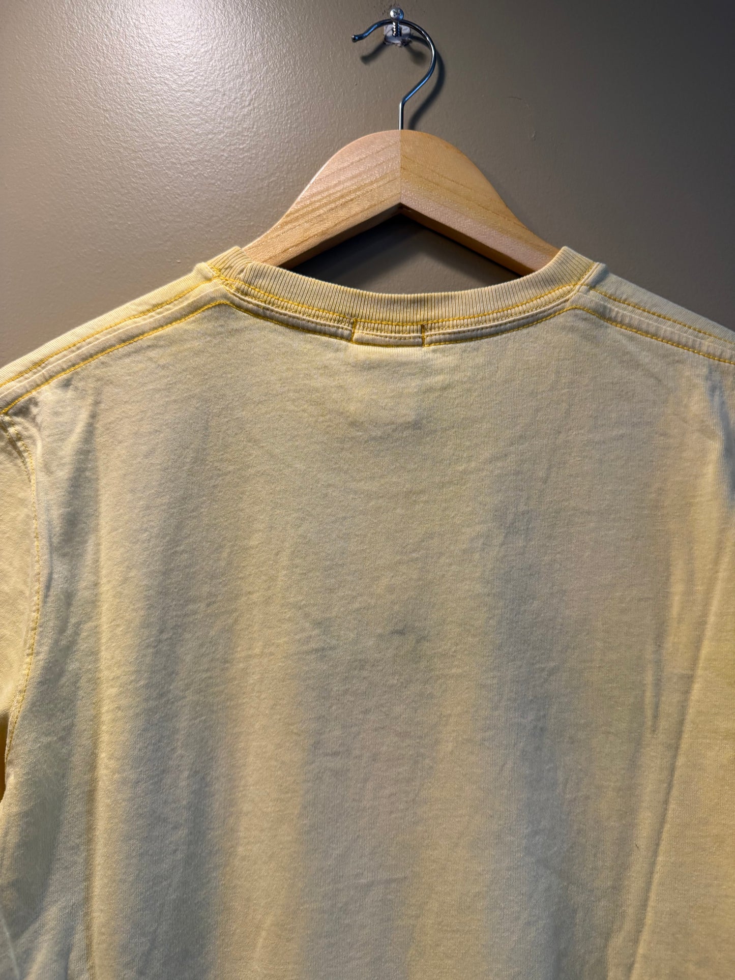 Vintage Y2K Abercrombie & Fitch Butter Yellow T-Shirt- M
