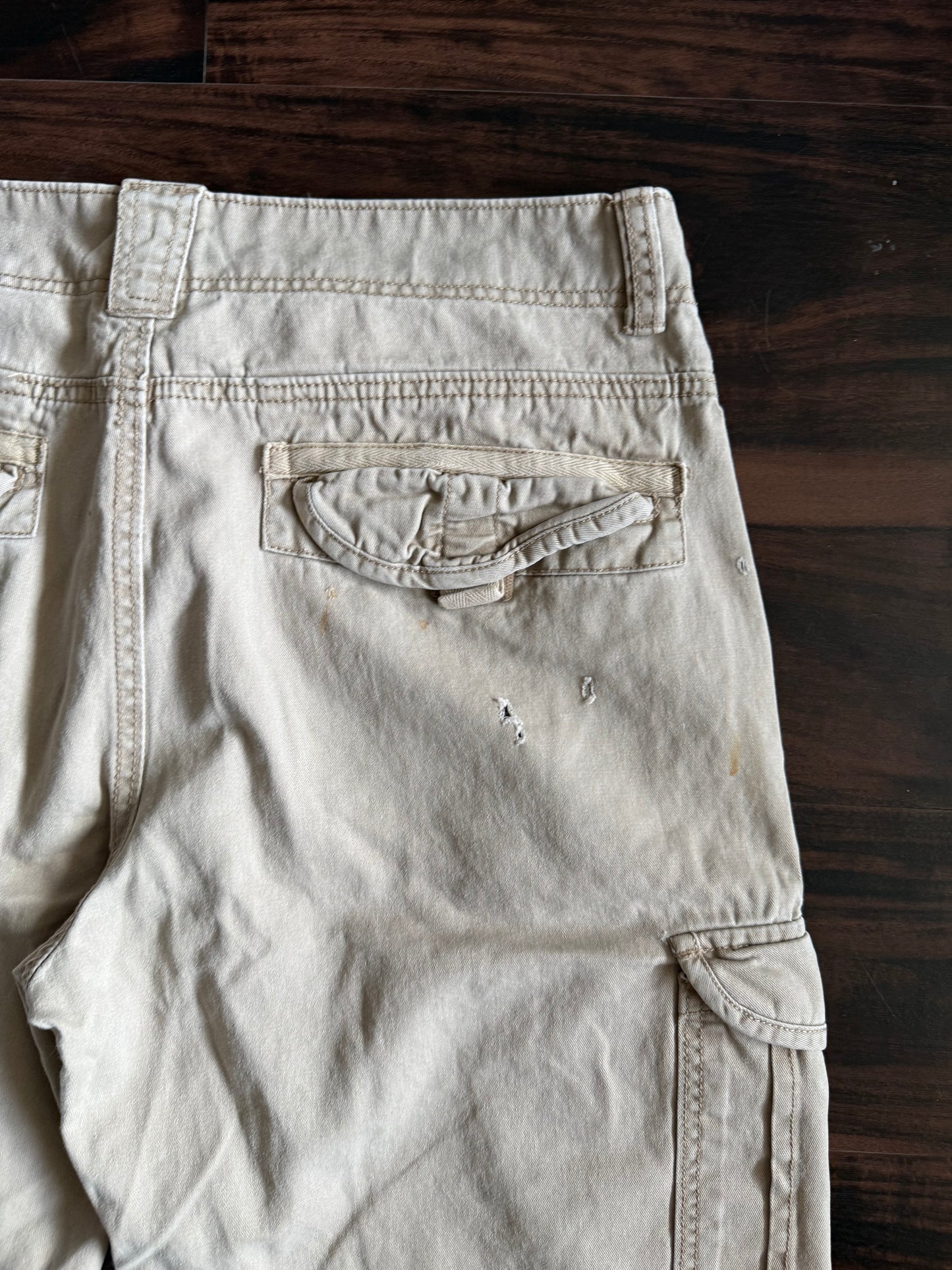 Vintage Union Bay Tan Distressed Cargo Shorts- 34