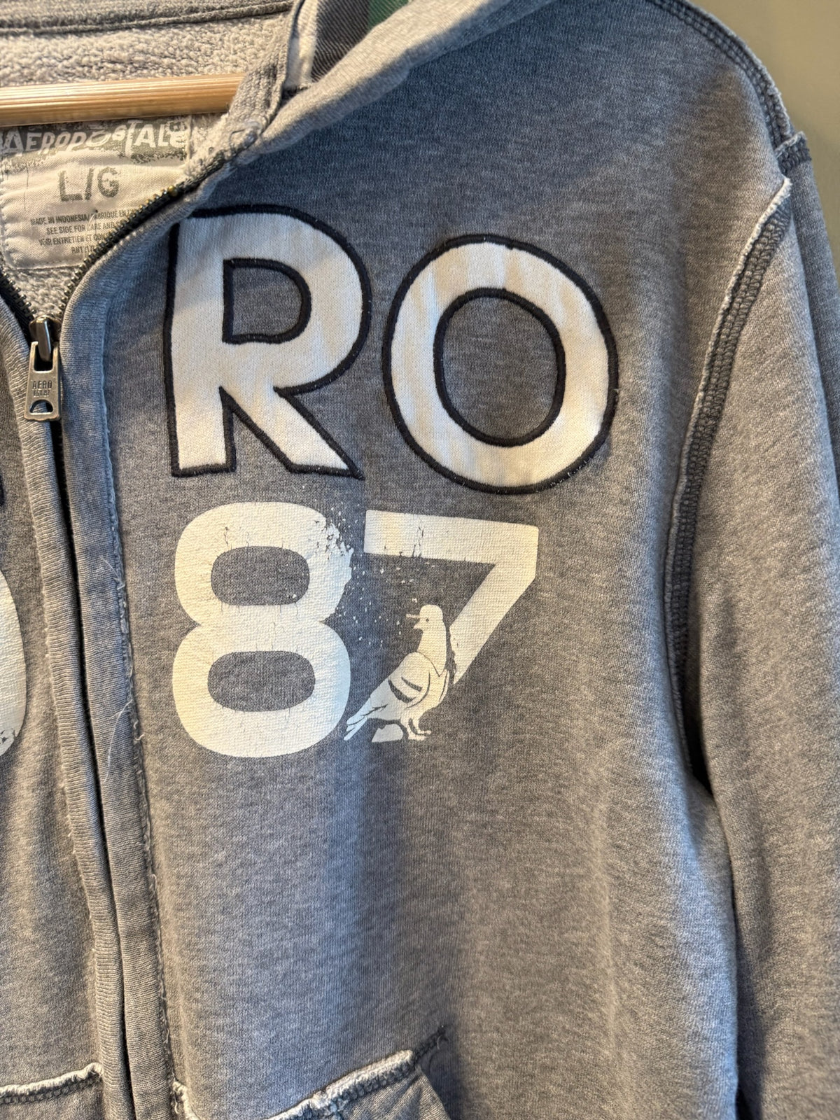 Vintage Y2K Aeropostale Zip-Up Hoodie Sweatshirt - L