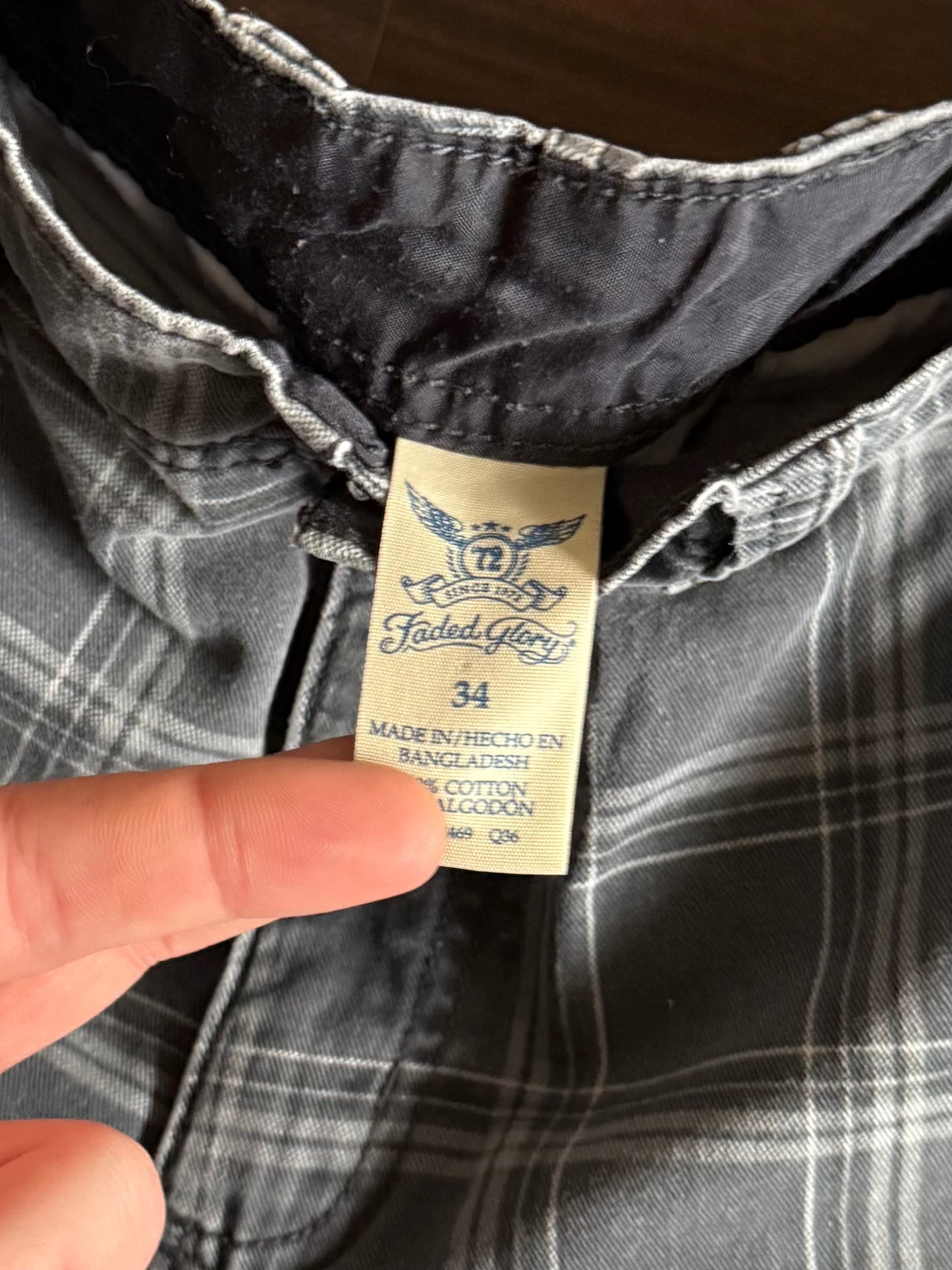 Vintage Y2K Faded Glory Gray Checkered Cargo Shorts- 34