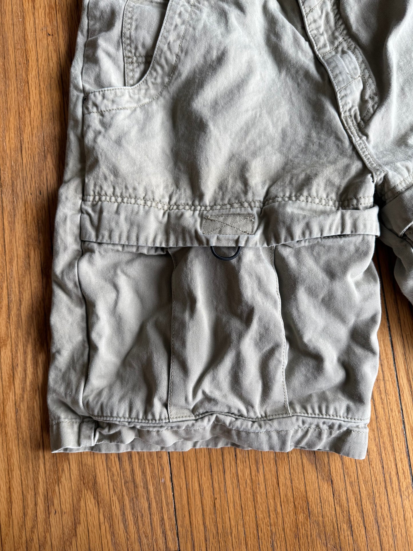 Vintage Y2K Union Bay Tan Cargo Surfer Shorts- 31