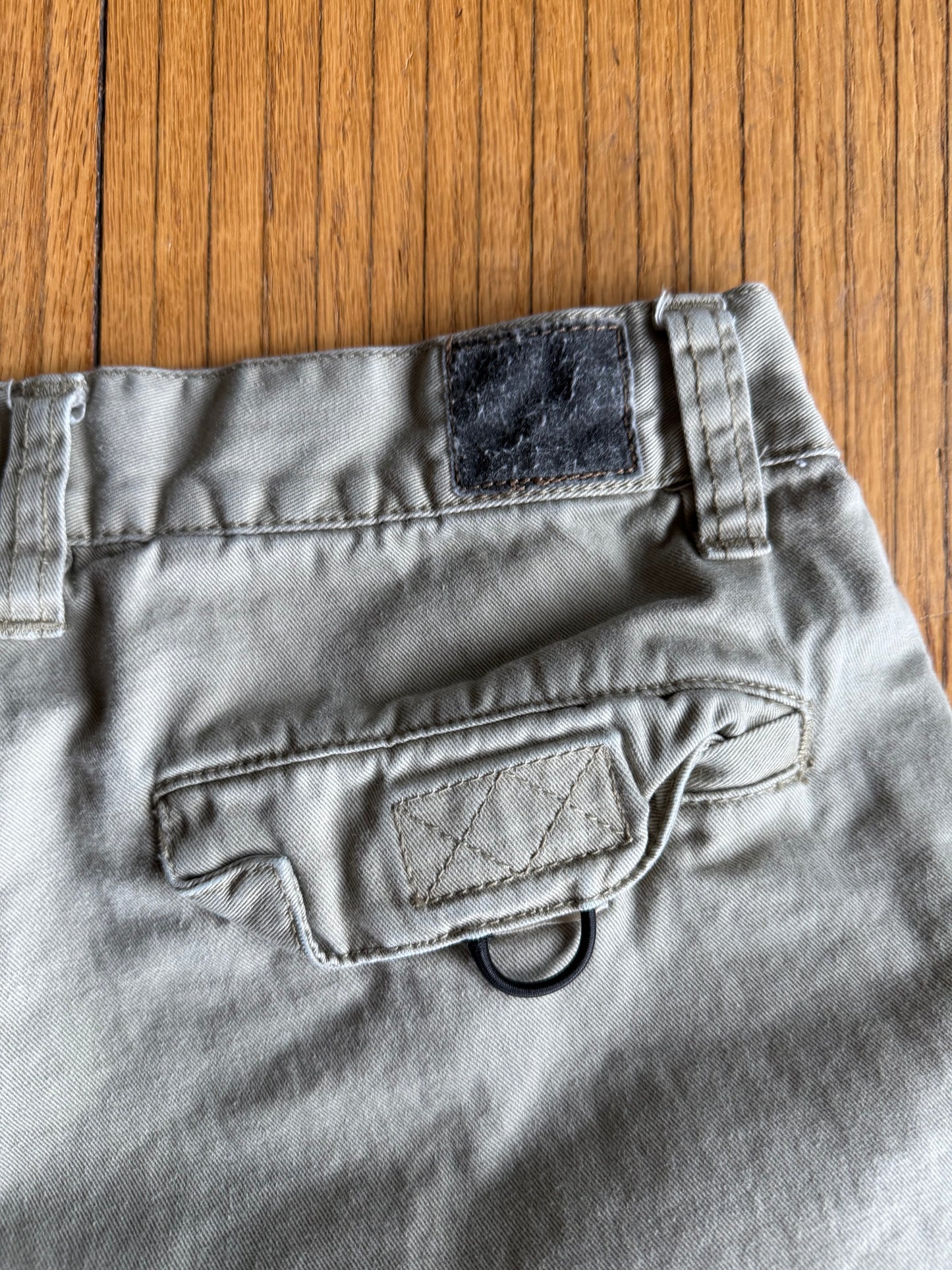 Vintage Y2K Union Bay Tan Cargo Surfer Shorts- 31