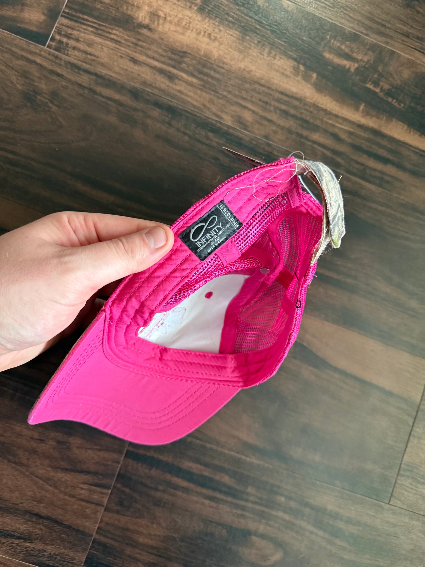 Vintage Y2K Rhinestone Embellished Pink Cross Tree Camouflage Hat