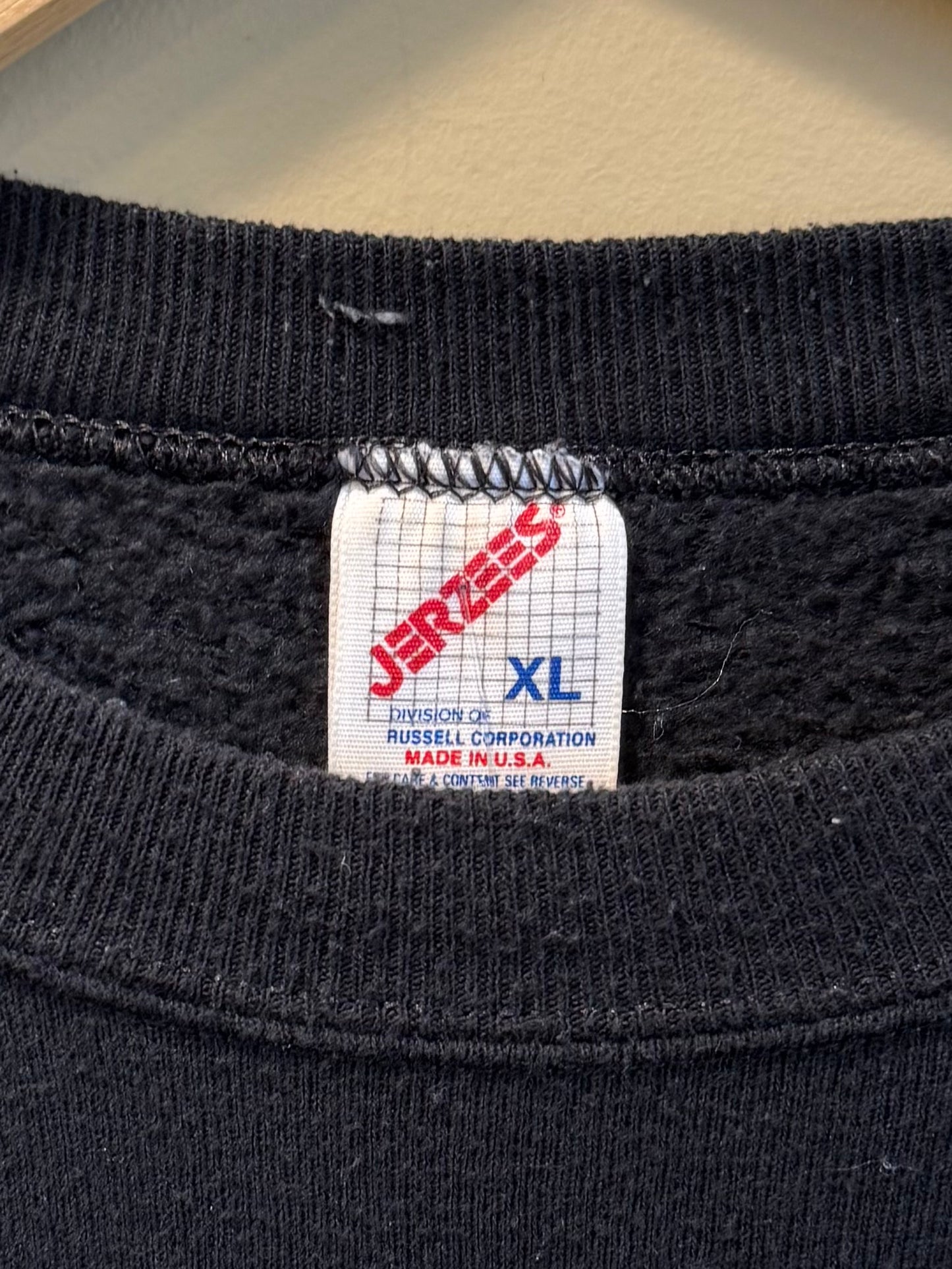 Vintage Jim Beam’s Black Label Whisky Crewneck Sweatshirt- XL