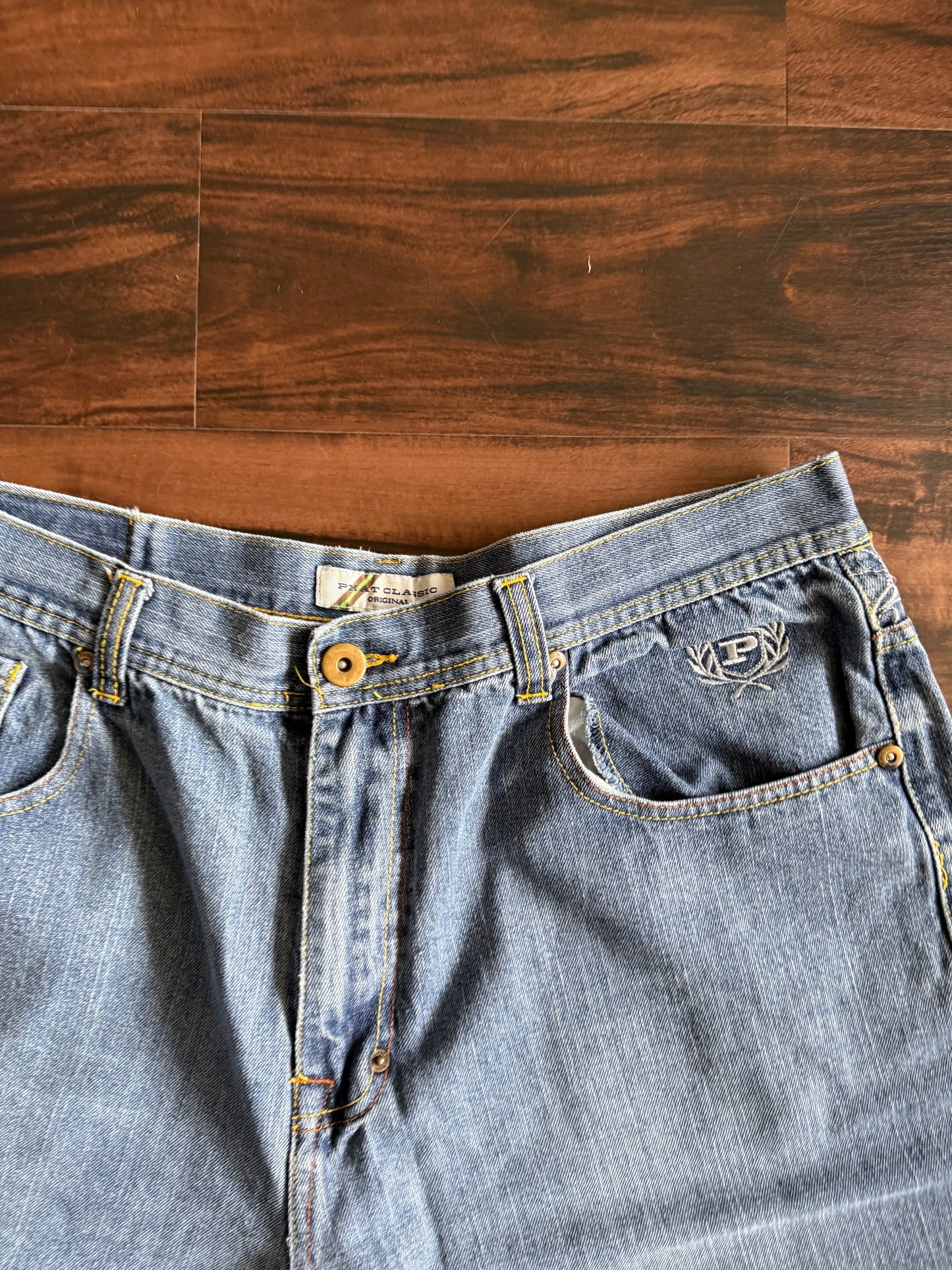 Vintage Y2K Phat Farm Embroidered Denim Jean Shorts- 38