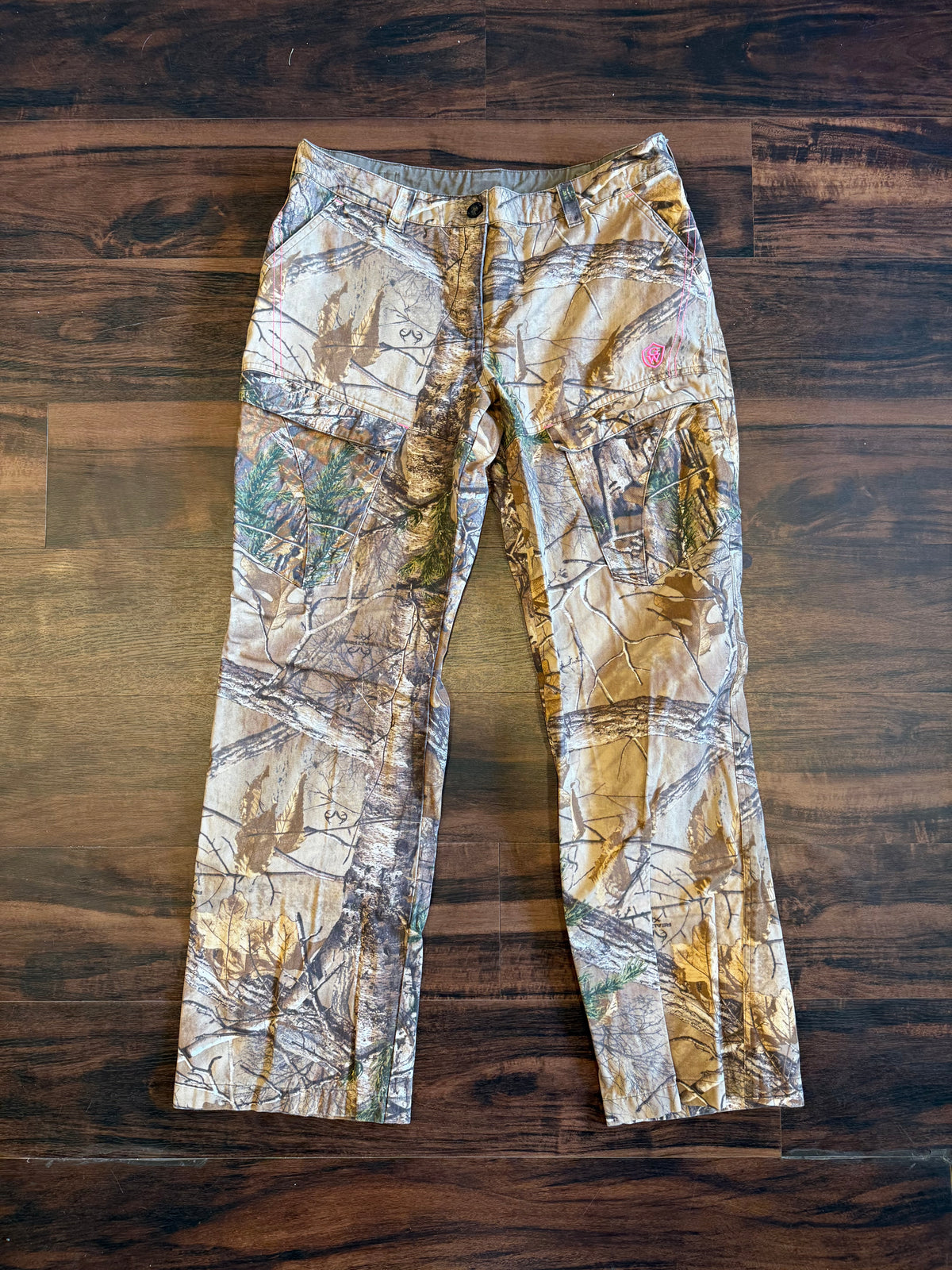 Vintage Women’s RealTree GameWinner Pink Accent Camo Pants- 32x31