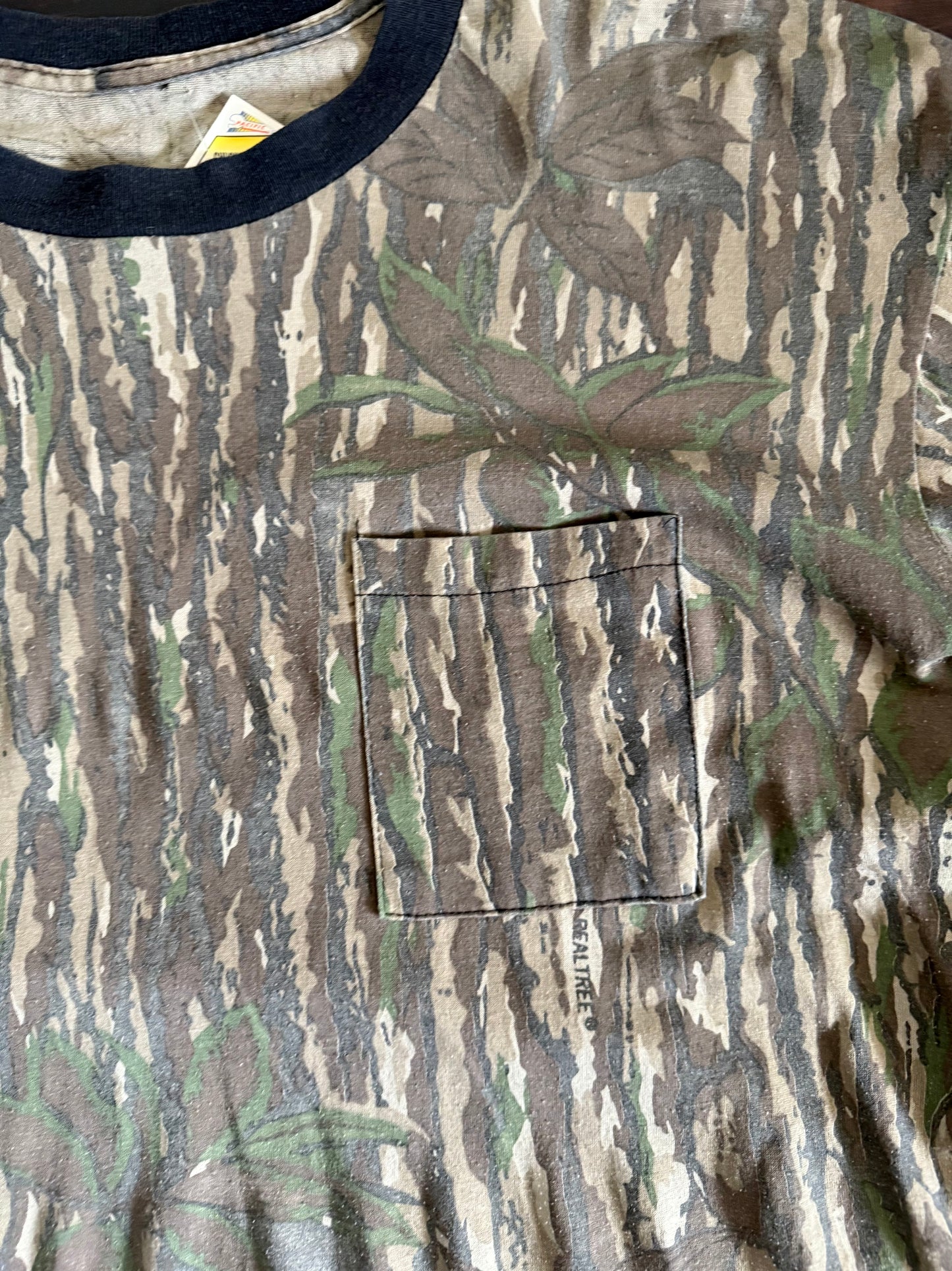 Vintage Real Tree Camouflage Long Sleeve Pocket T-Shirt- XL