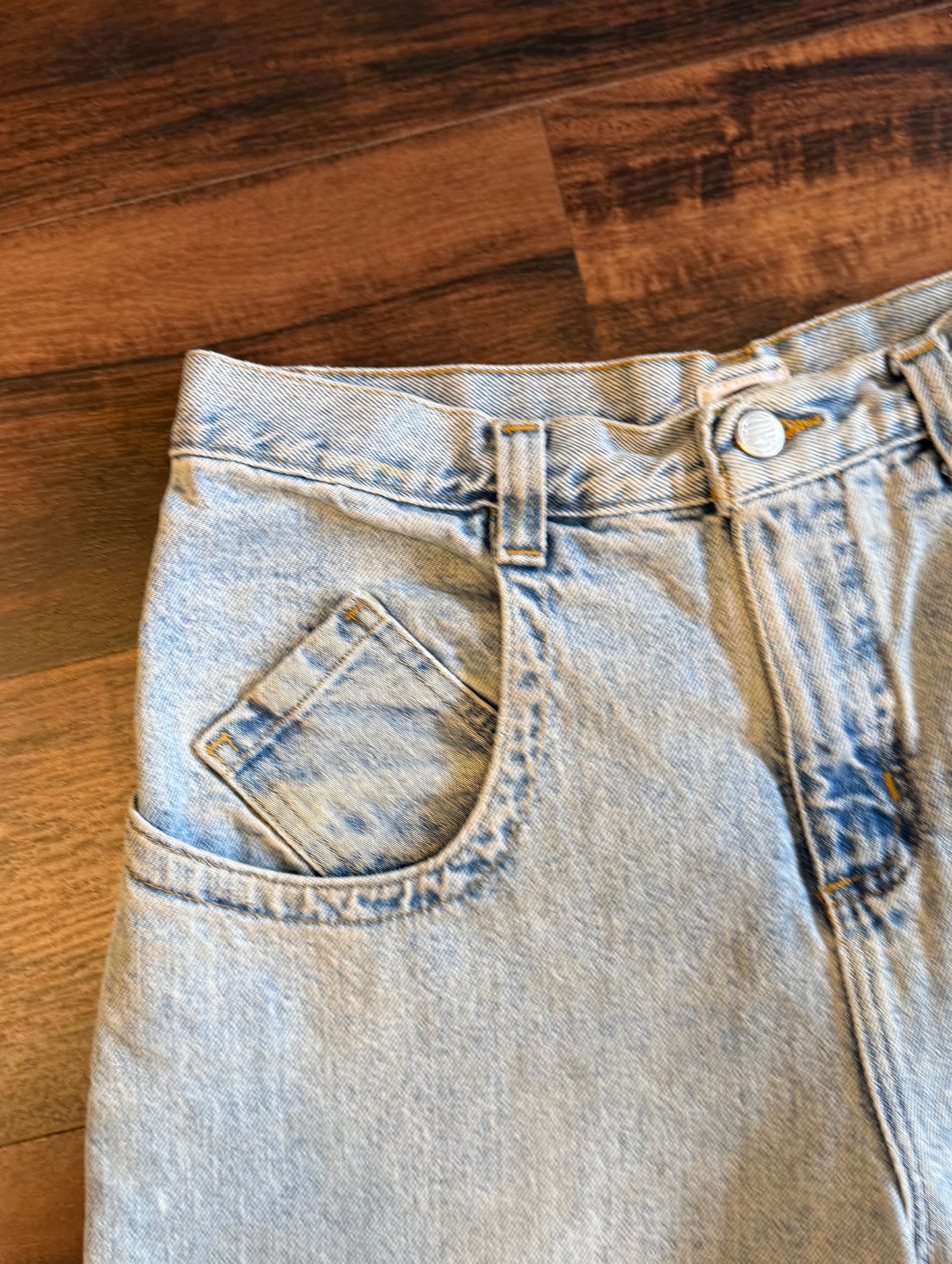 Vintage Zonz Streetwear Light Wash Denim Jean Shorts- 29