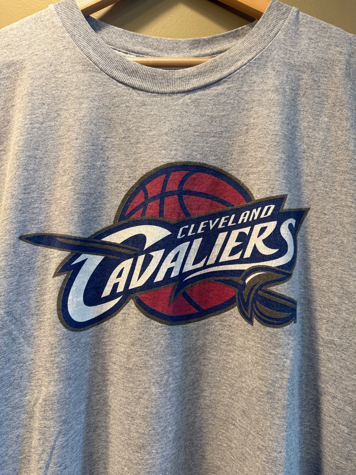 Vintage Cleveland Cavaliers LeBron James Gray Tank Top T-Shirt- L