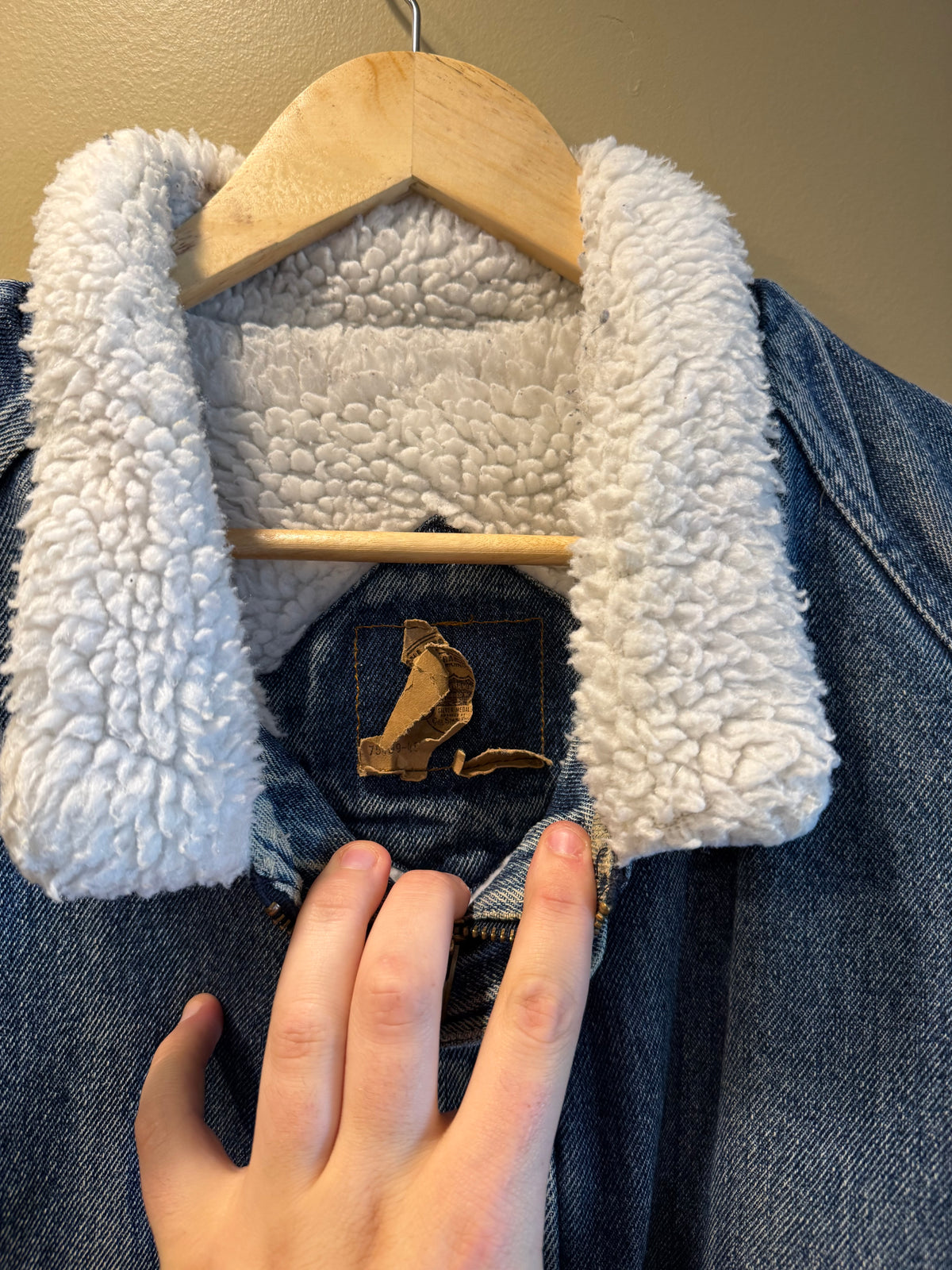 Vintage Levi’s Western Style Sherpa Lined Denim Jacket- XL