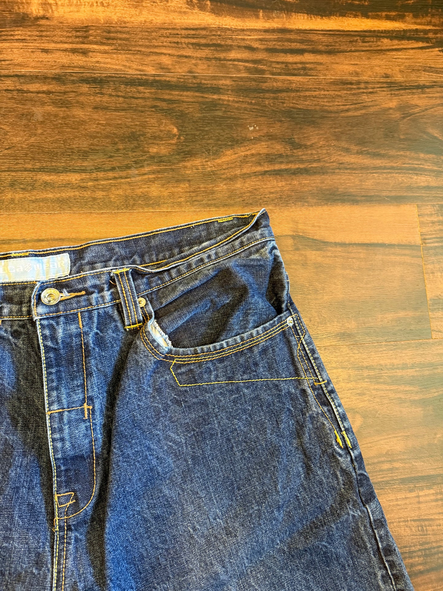 Vintage Rocawear Dark Wash Embroidered Streetwear Jean Shorts- 38