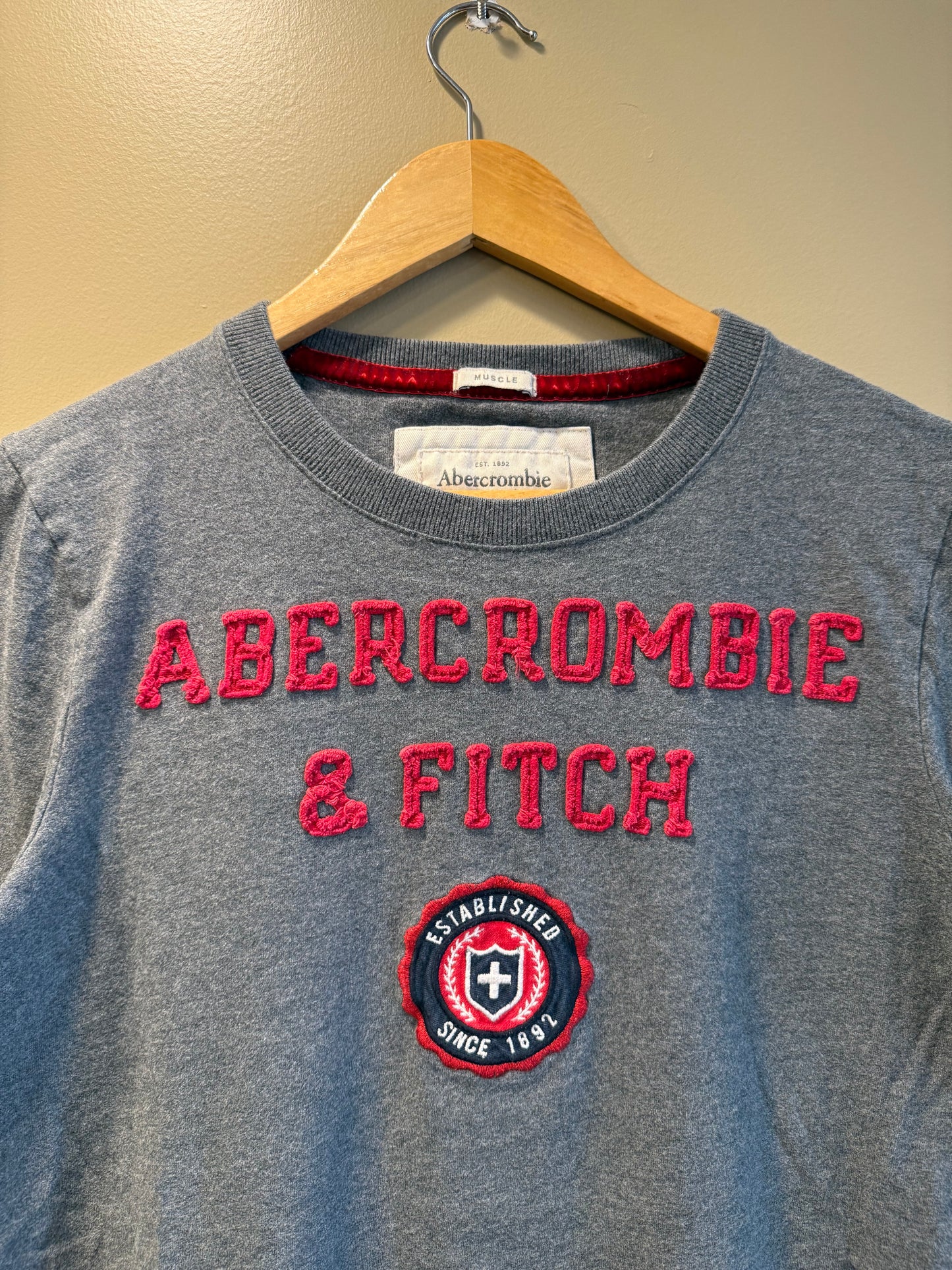 Vintage Abercrombie & Fitch Gray Spellout T-Shirt- M
