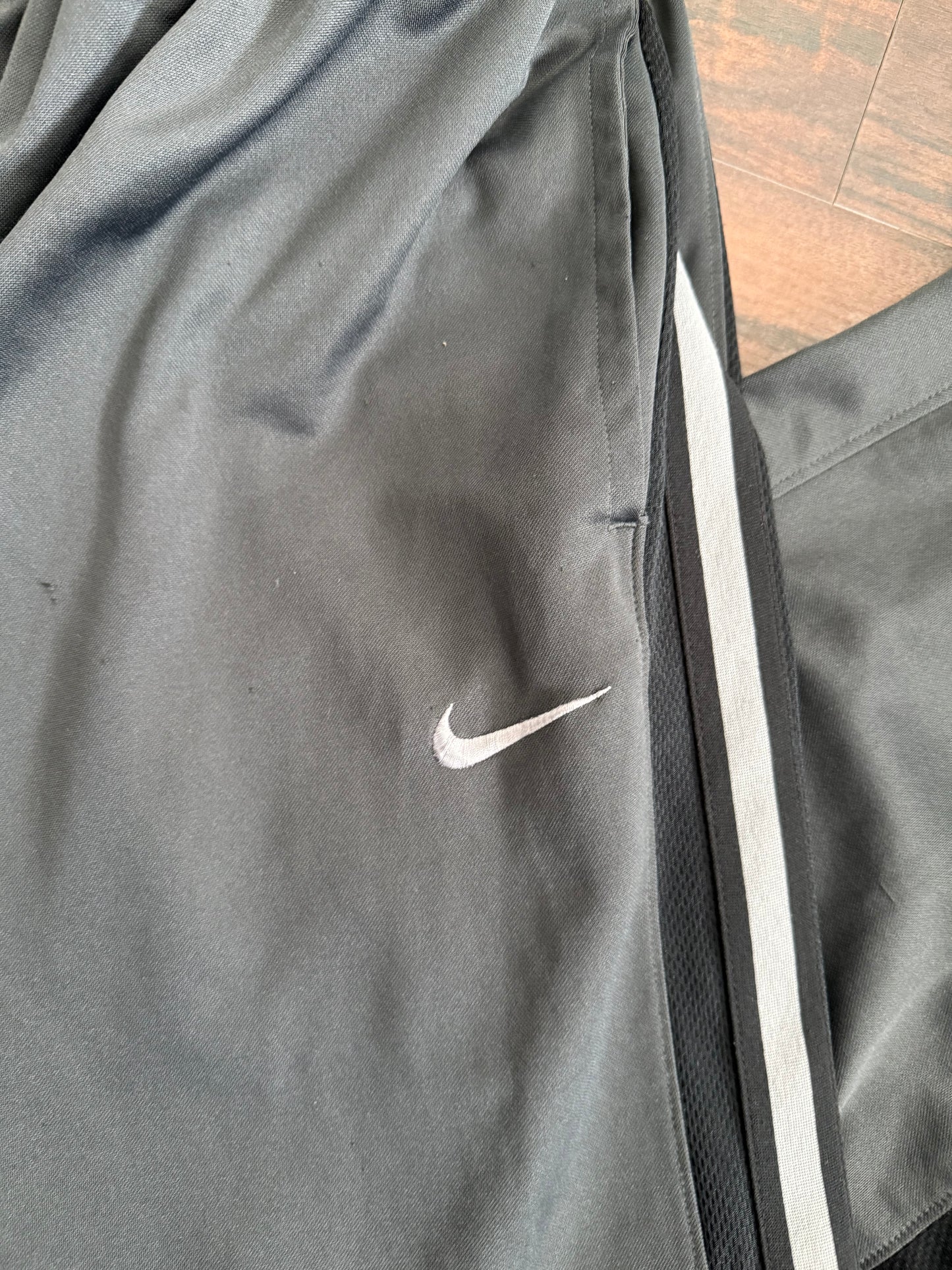 Vintage Nike Gray Athletic Track Jogger Pants- 36x30