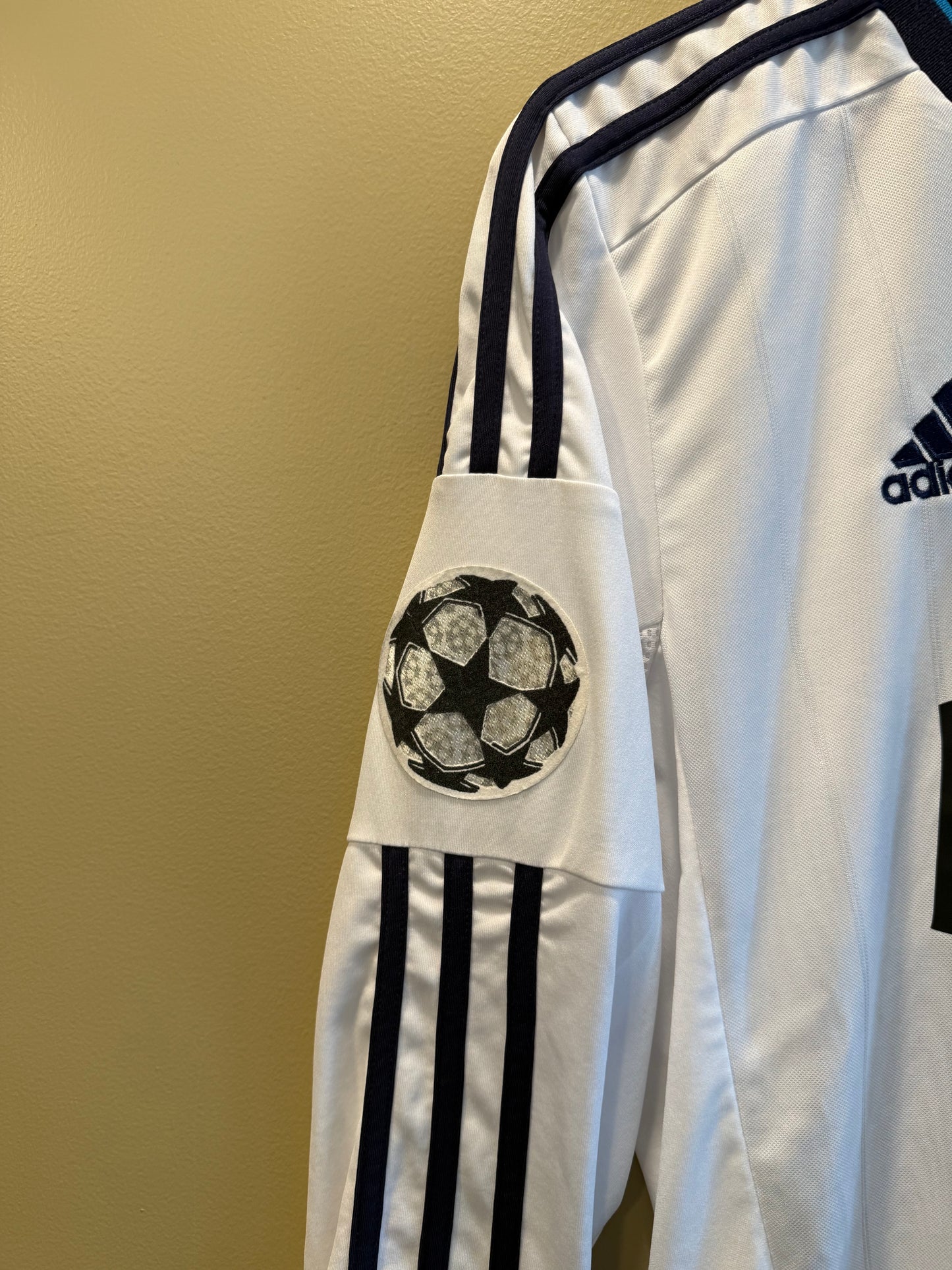 Vintage Real Madrid Mesut Özil Long Sleeve Soccer Jersey- M