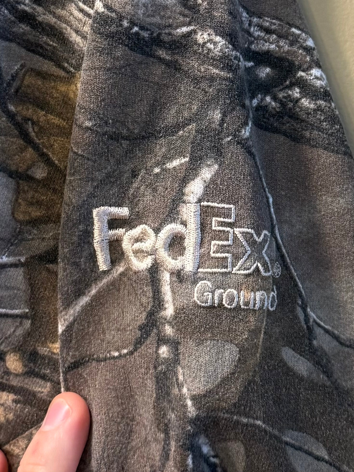 Vintage Russell Outdoors FedEx Tree Camo Quarter-Zip Sweatshirt- XL