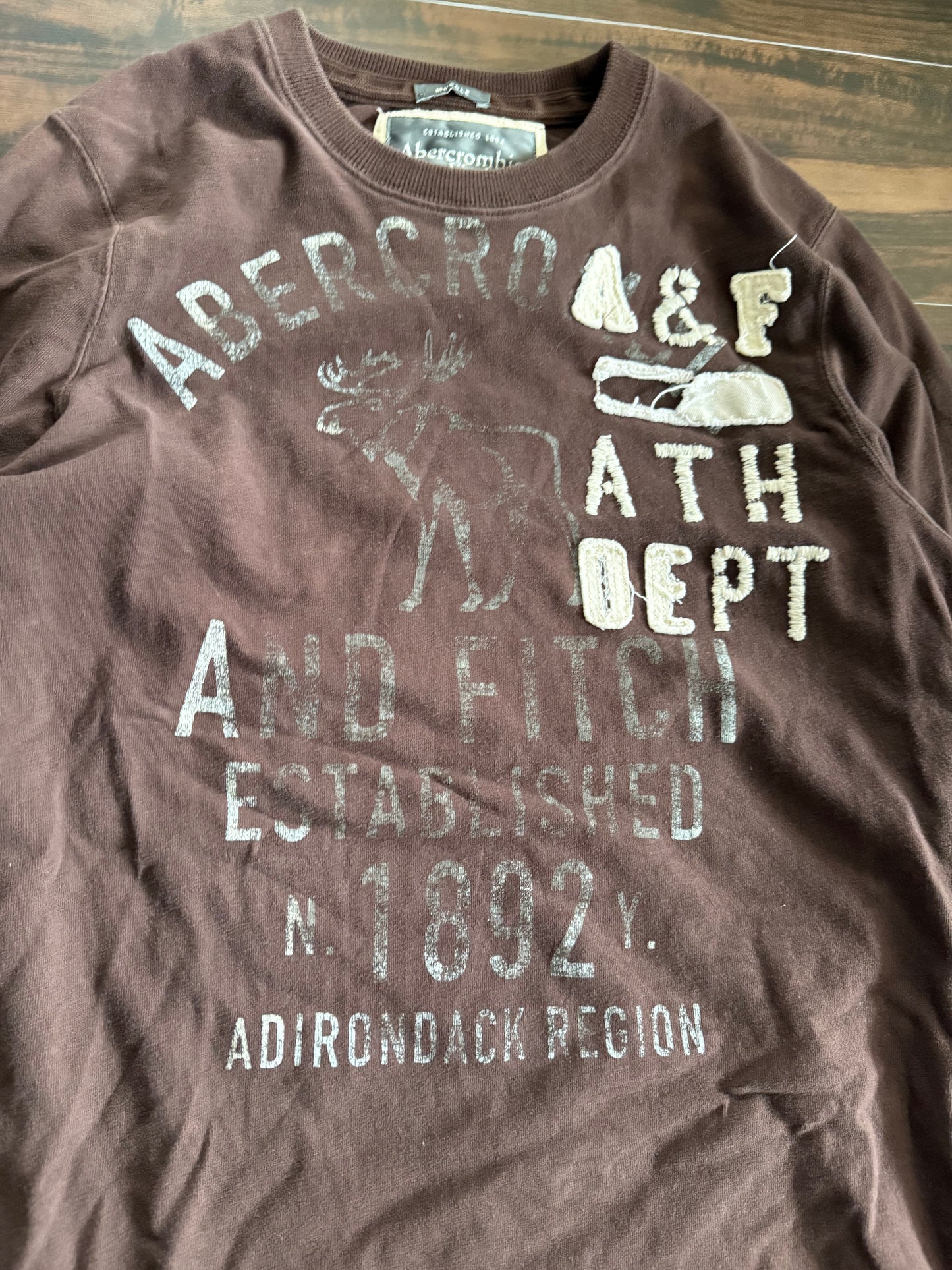 Vintage Abercrombie & Fitch Y2K Brown Long Sleeve T-Shirt- S/M
