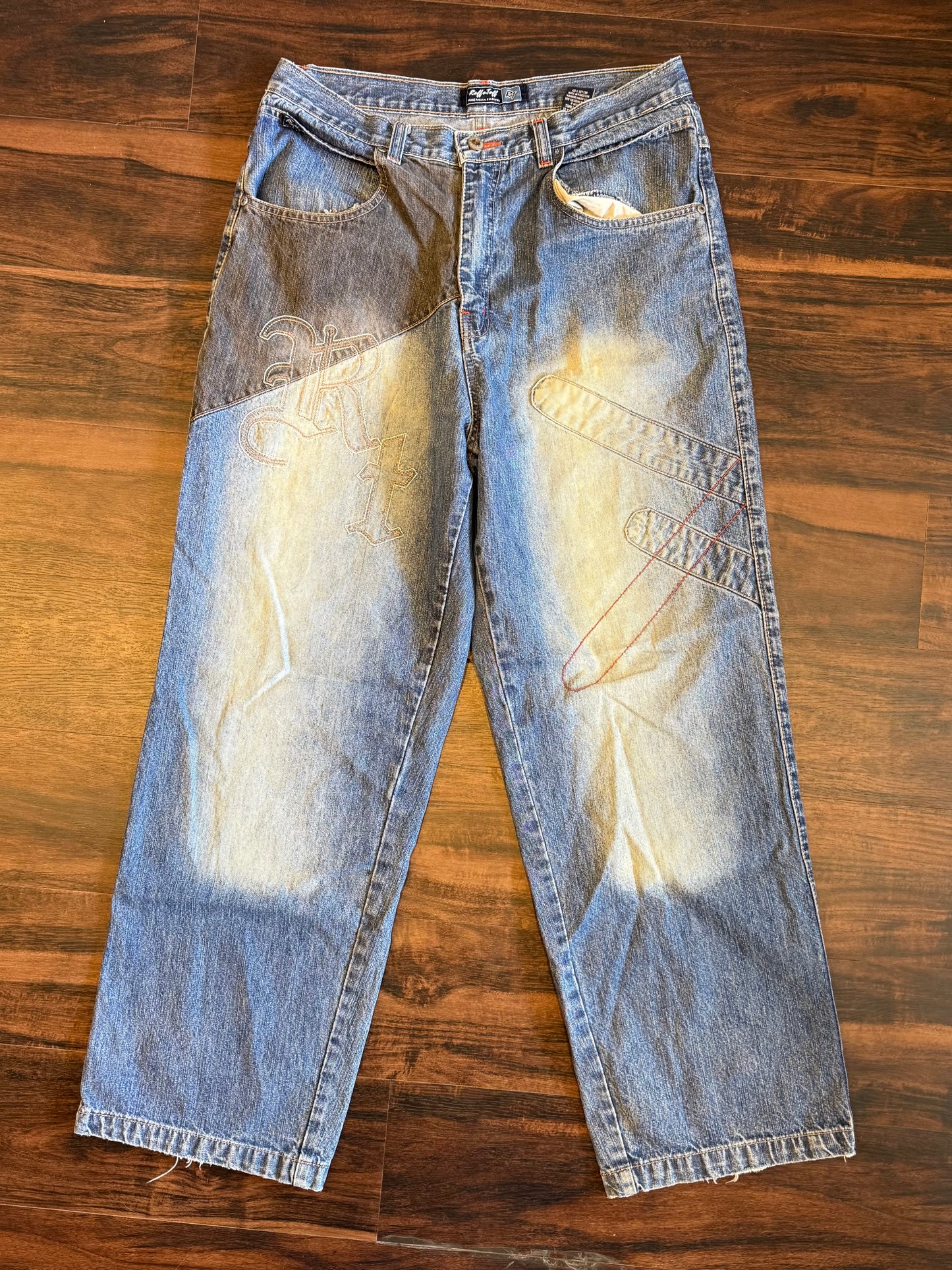 Vintage Ruff & Tuff Light Wash Embroidered Streetwear Baggy Jeans- 34x31