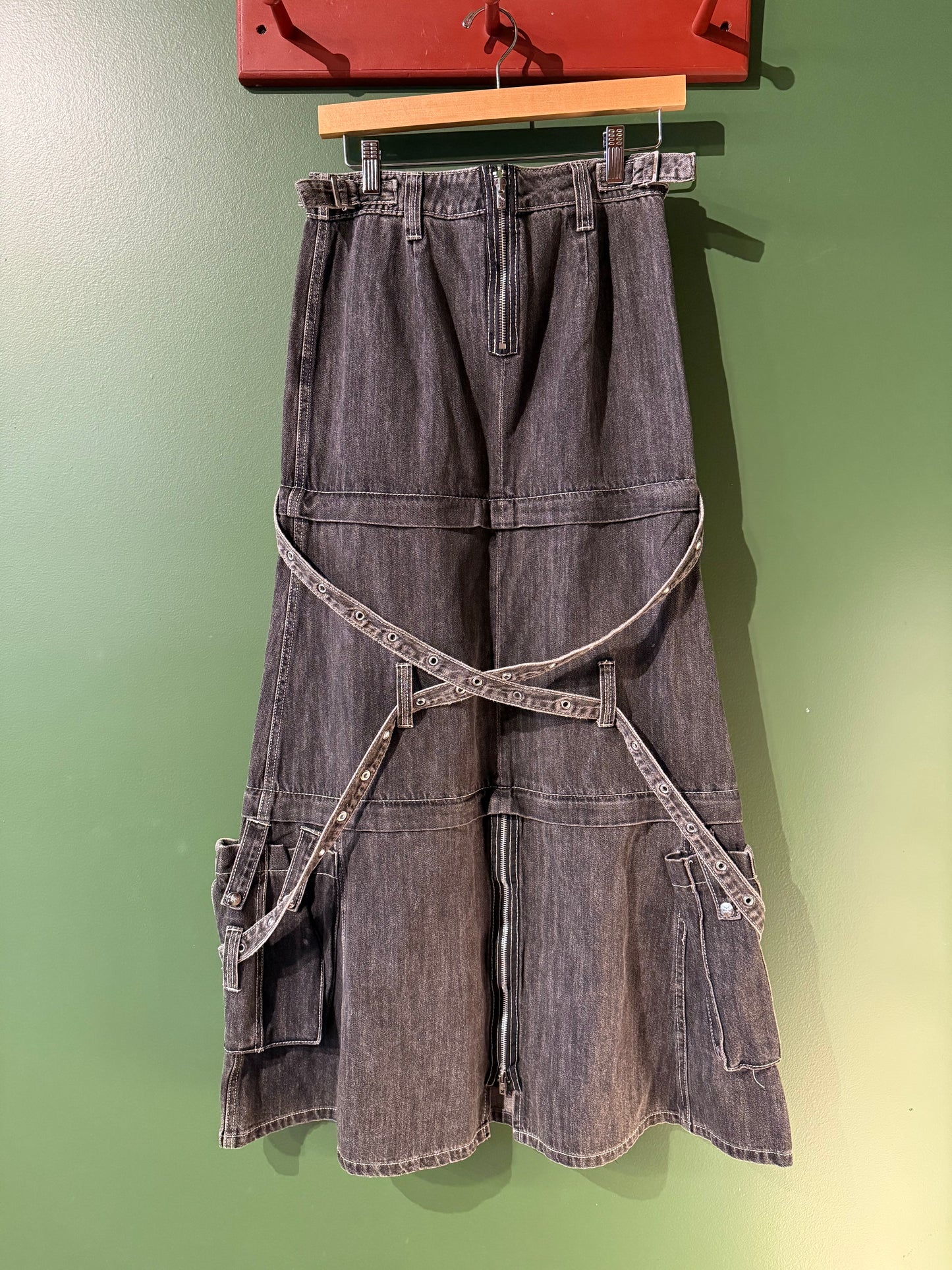 Vintage Y2K Tripp NYC 3-Length Zipped Black Skirt- 30