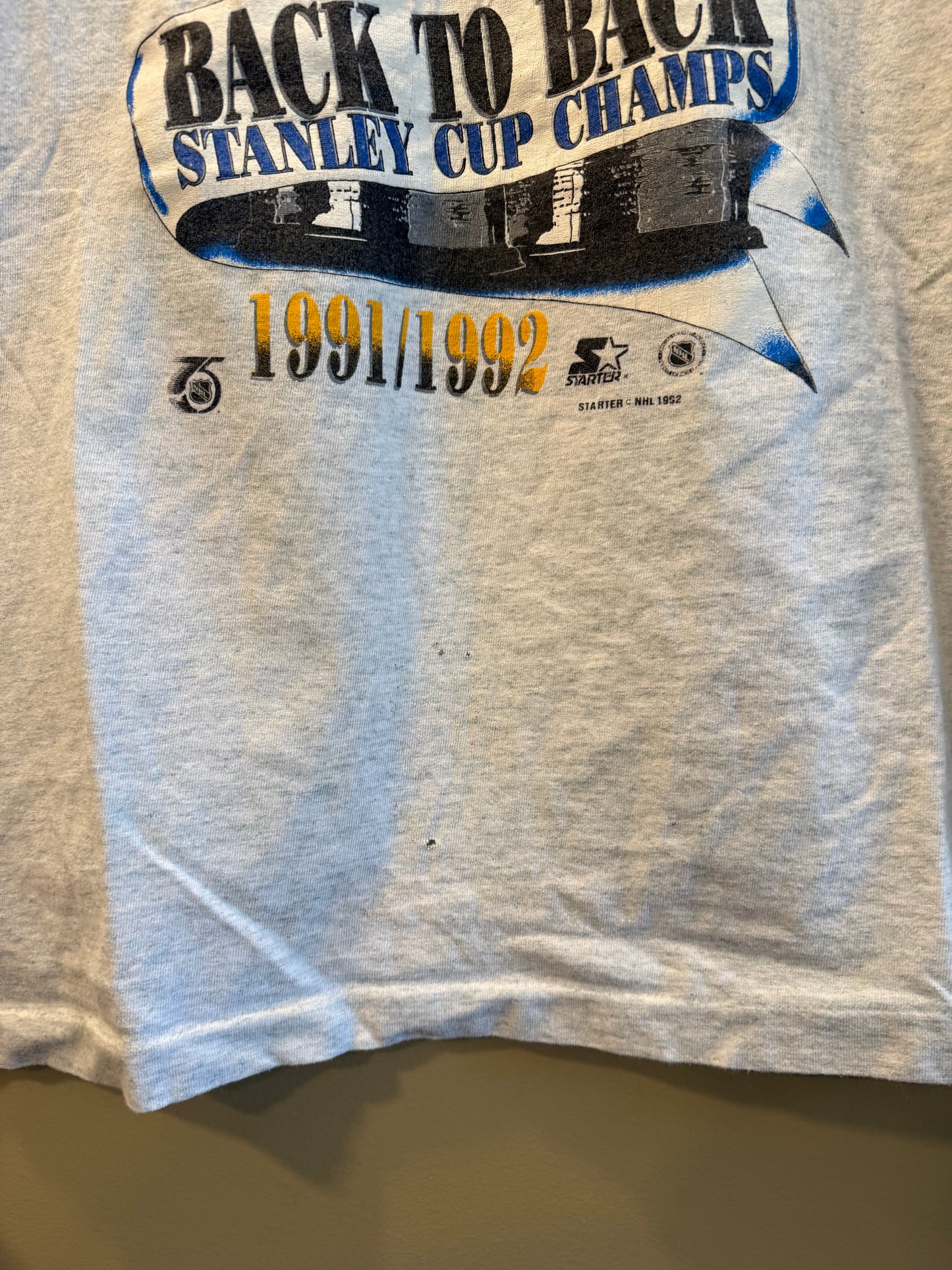 Vintage Pittsburgh Penguins NHL Gray Back To Back Stanley Cup Champions T-Shirt- XL