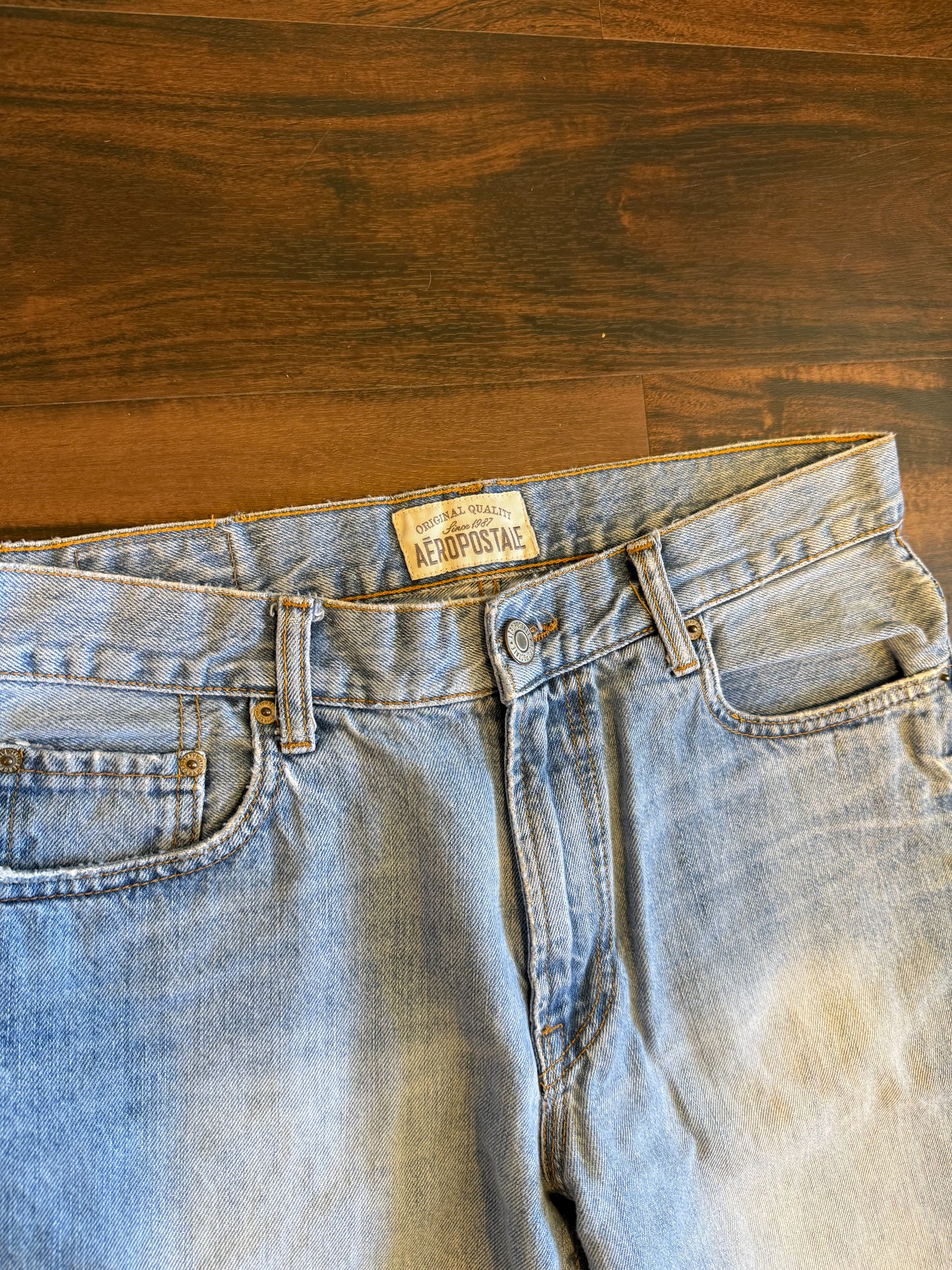 Vintage Aeropostale Light Wash Baggy Jeans- 34x32