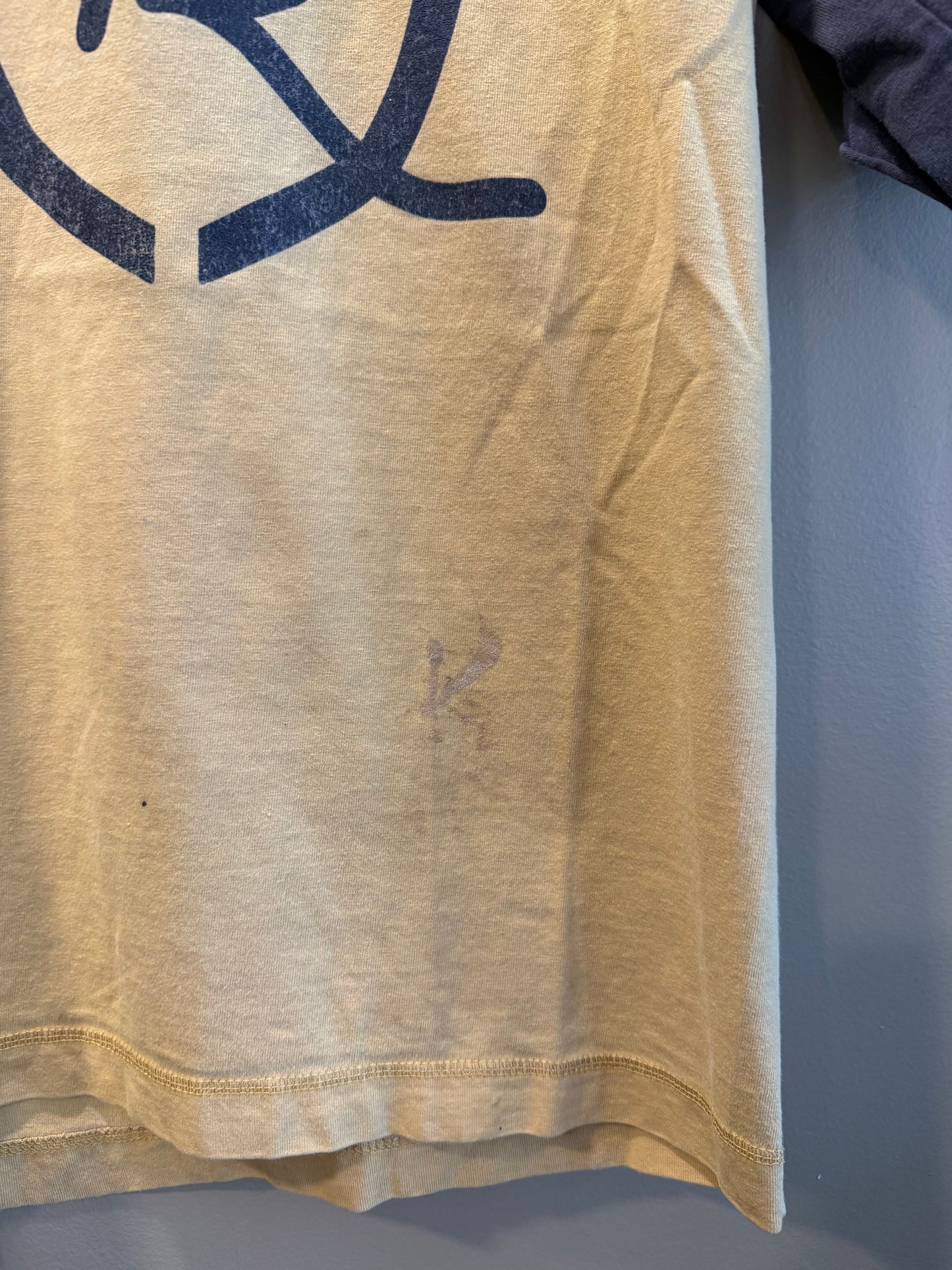 Vintage Rocawear Yellow Streetwear Cut-Off T-Shirt- M