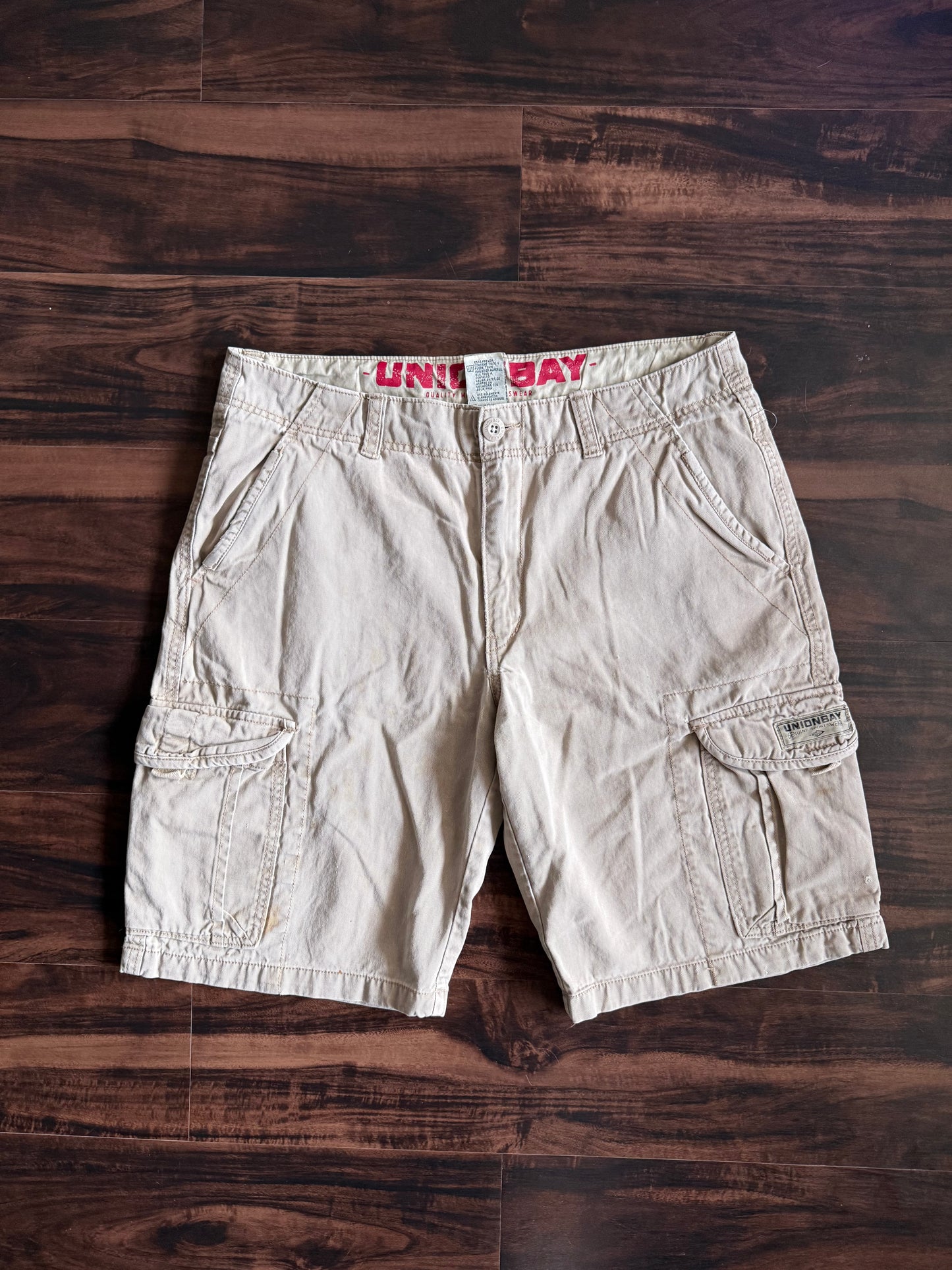 Vintage Union Bay Tan Distressed Cargo Shorts- 34