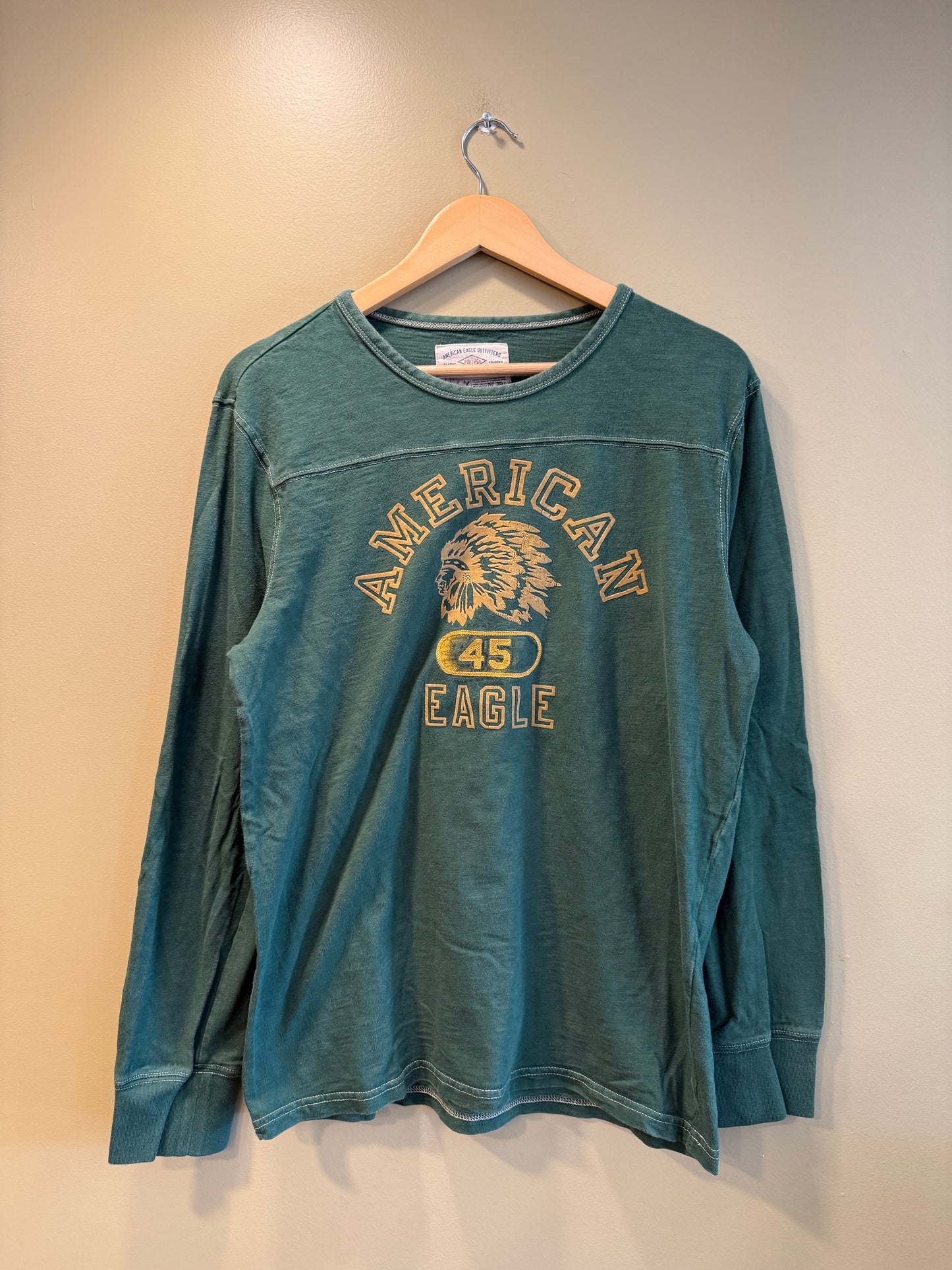 Vintage American Eagle Native American Green Long Sleeve T-Shirt- M