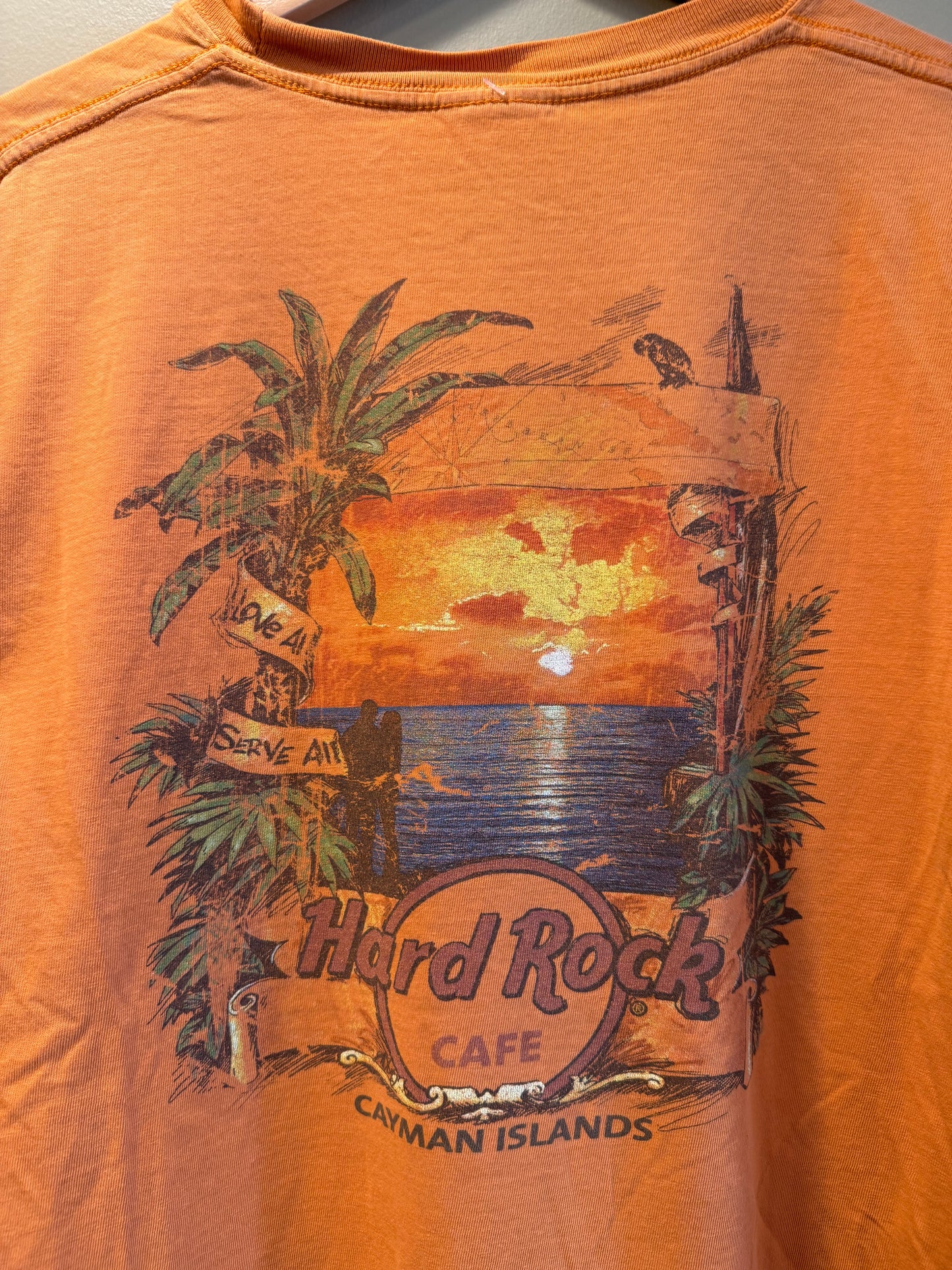 Vintage Hard Rock Cafe Orange Cayman Islands T-Shirt- L