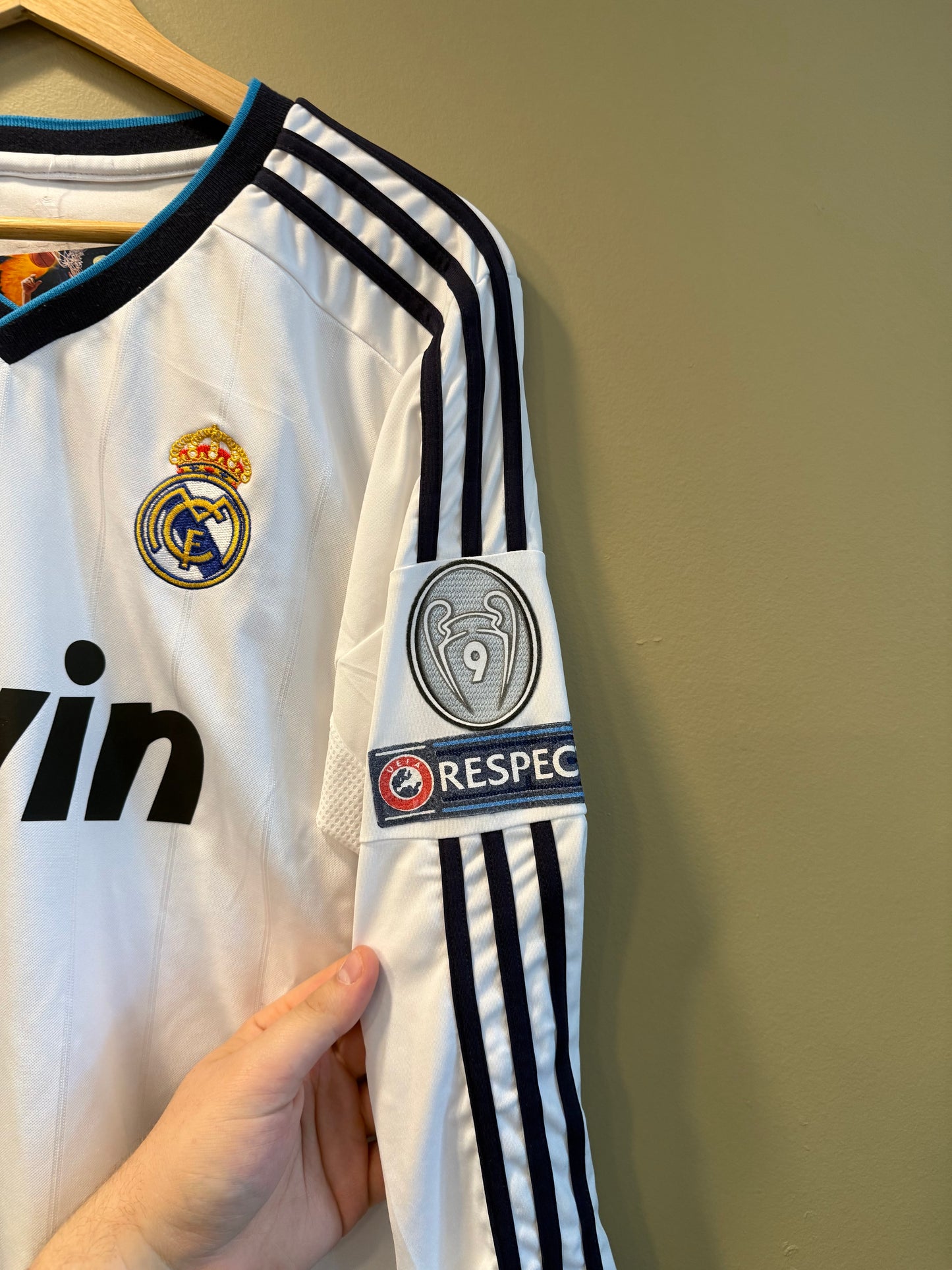 Vintage Real Madrid Mesut Özil Long Sleeve Soccer Jersey- M