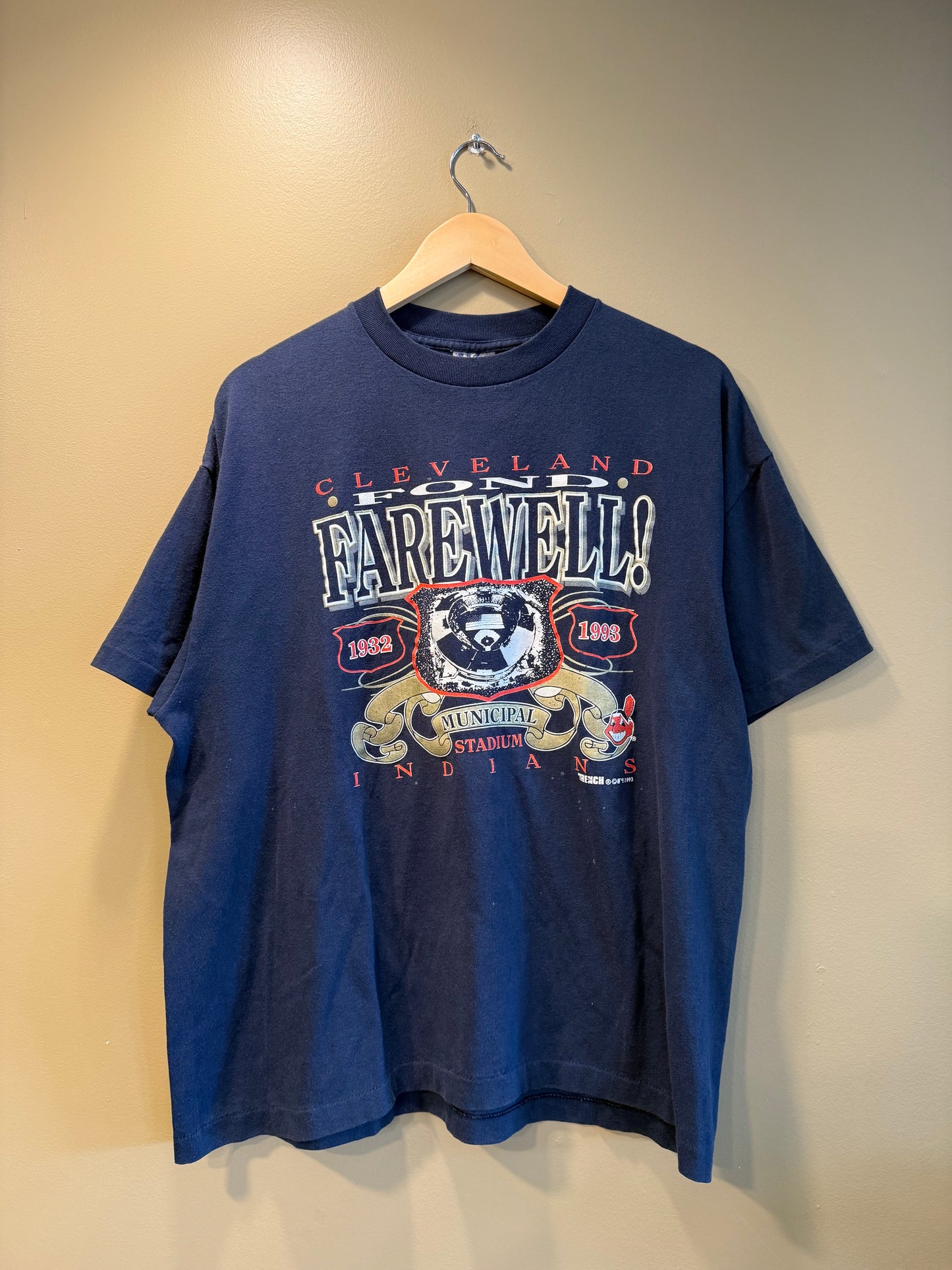 Vintage Cleveland Indians Farewell Municipal Stadium T-Shirt- L