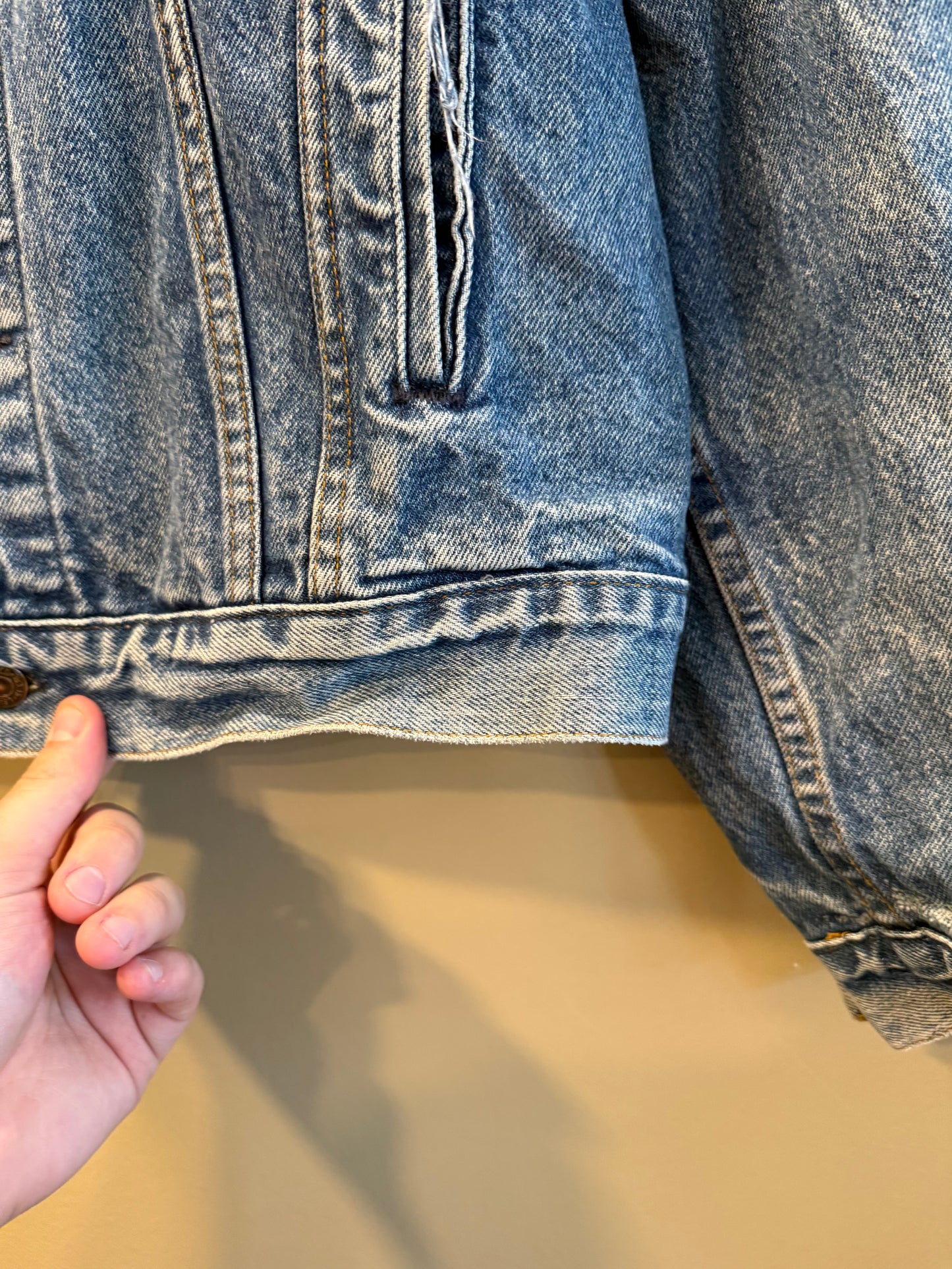 Vintage Levi’s Trucker Style Denim Jacket- S/M