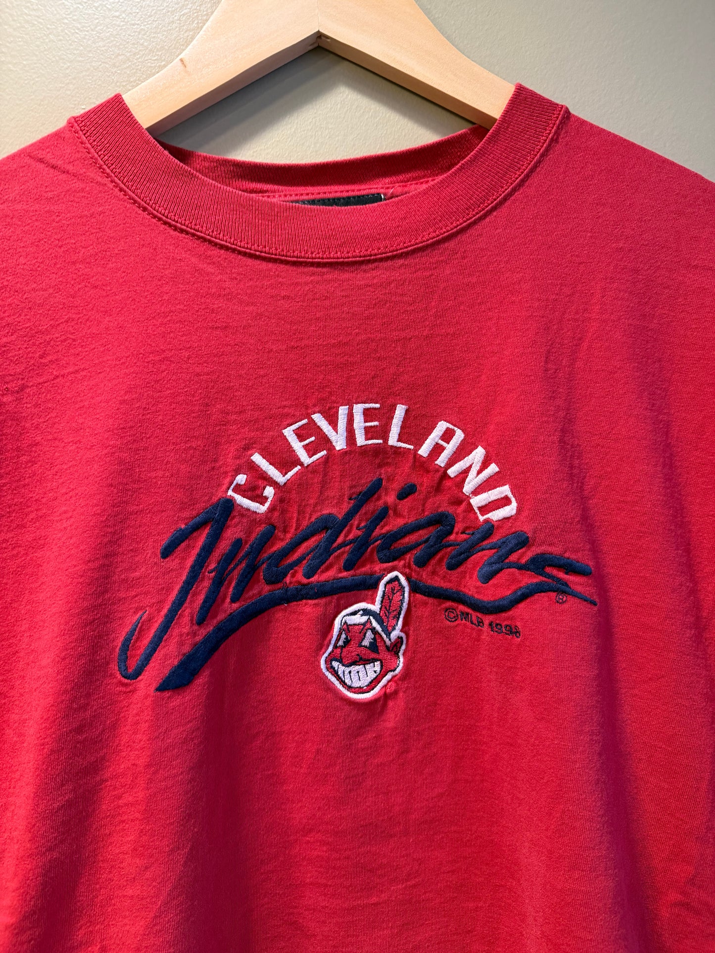 Vintage Cleveland Indians Red T-Shirt- L